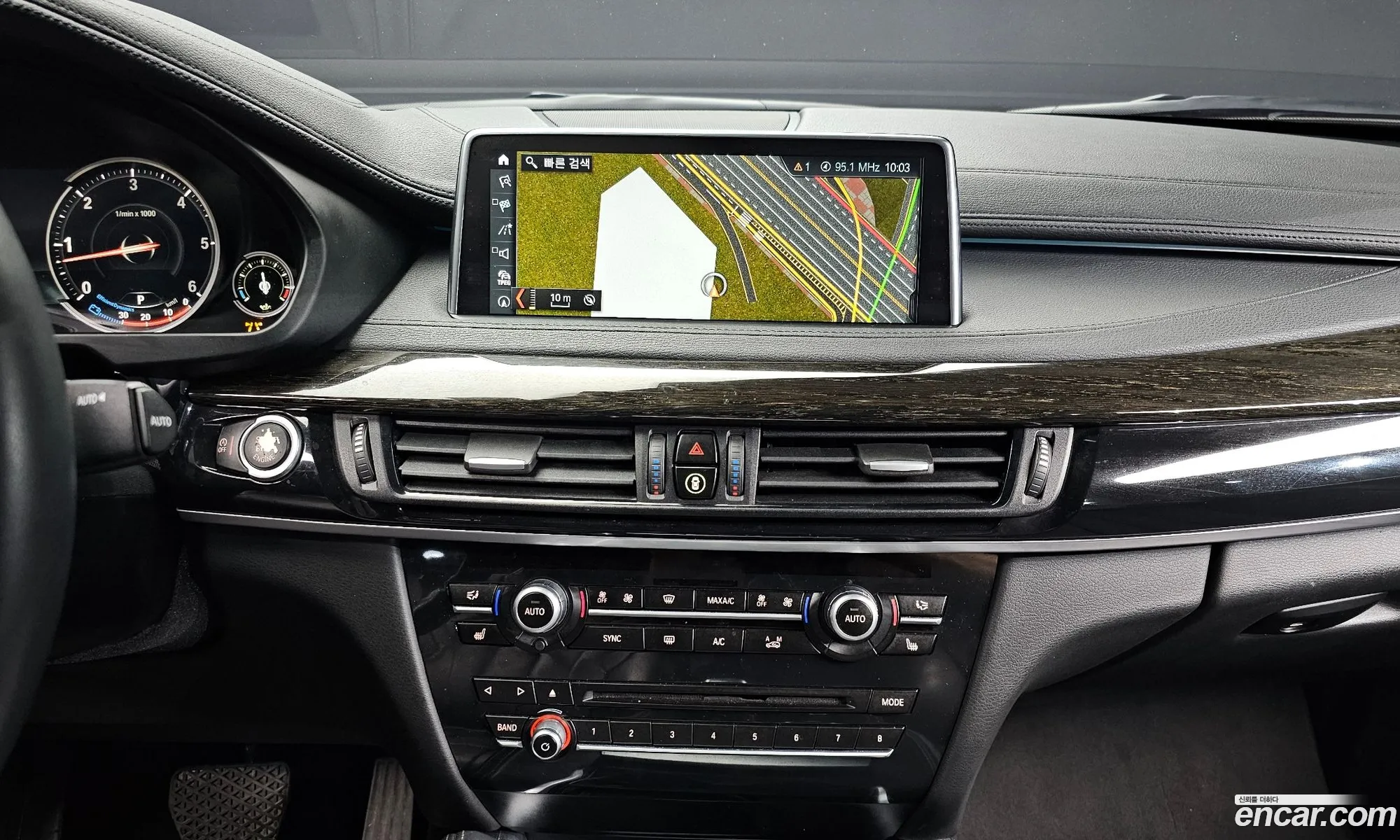 BMW X6 2018 WBAKV2101J0Z82849 — 14