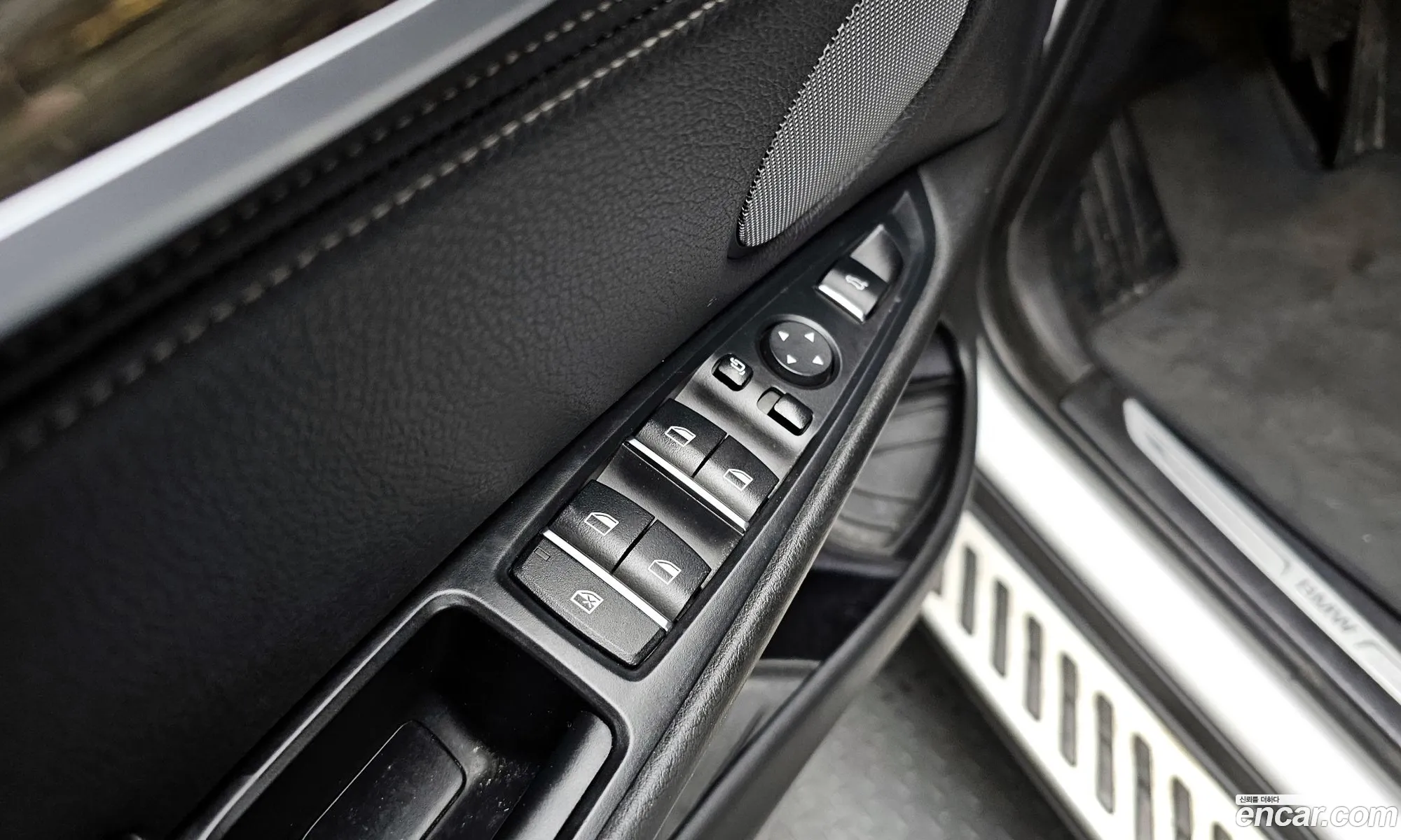 BMW X6 2018 WBAKV2101J0Z82849 — 27