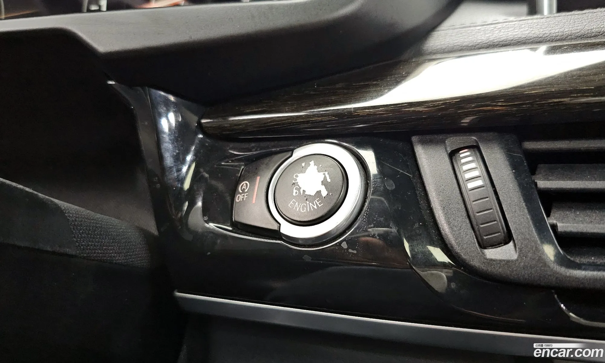 BMW X6 2018 WBAKV2101J0Z82849 — 12