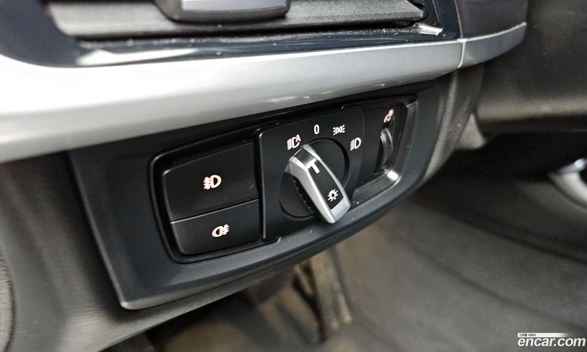 BMW X6 2018 WBAKV2101J0Z82849 — 18