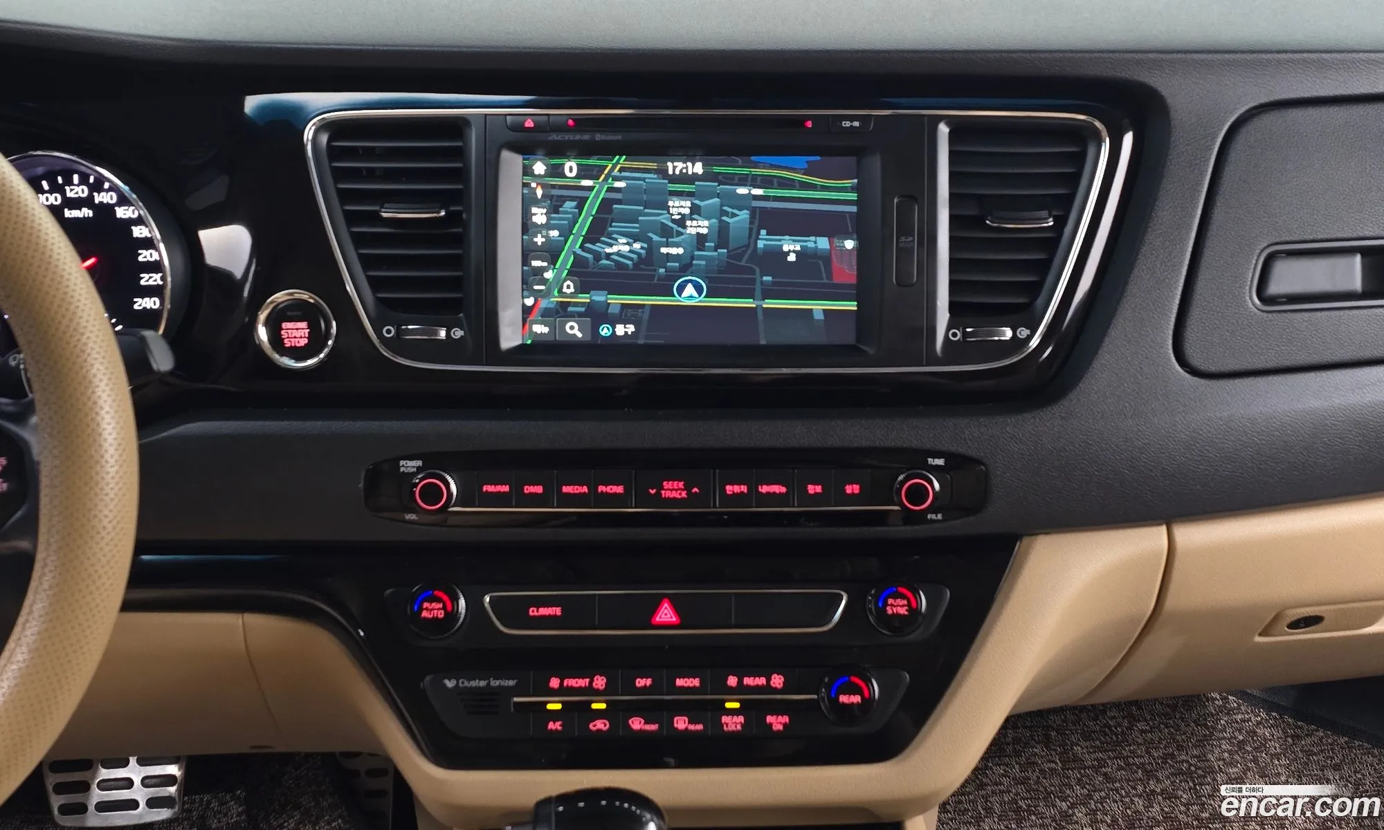 Kia Carnival 2015 — 19