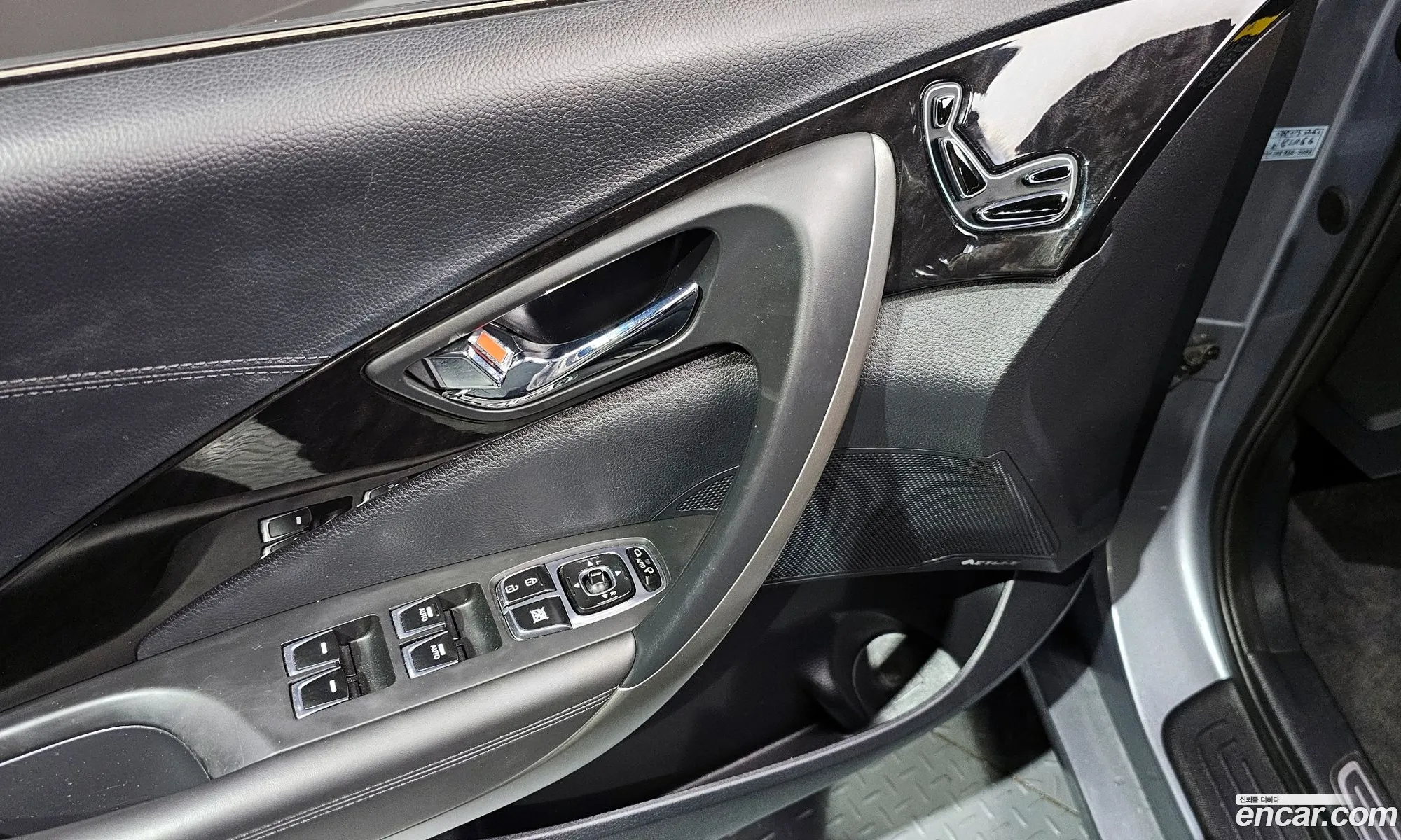 Hyundai Grandeur HG 2016 — 10