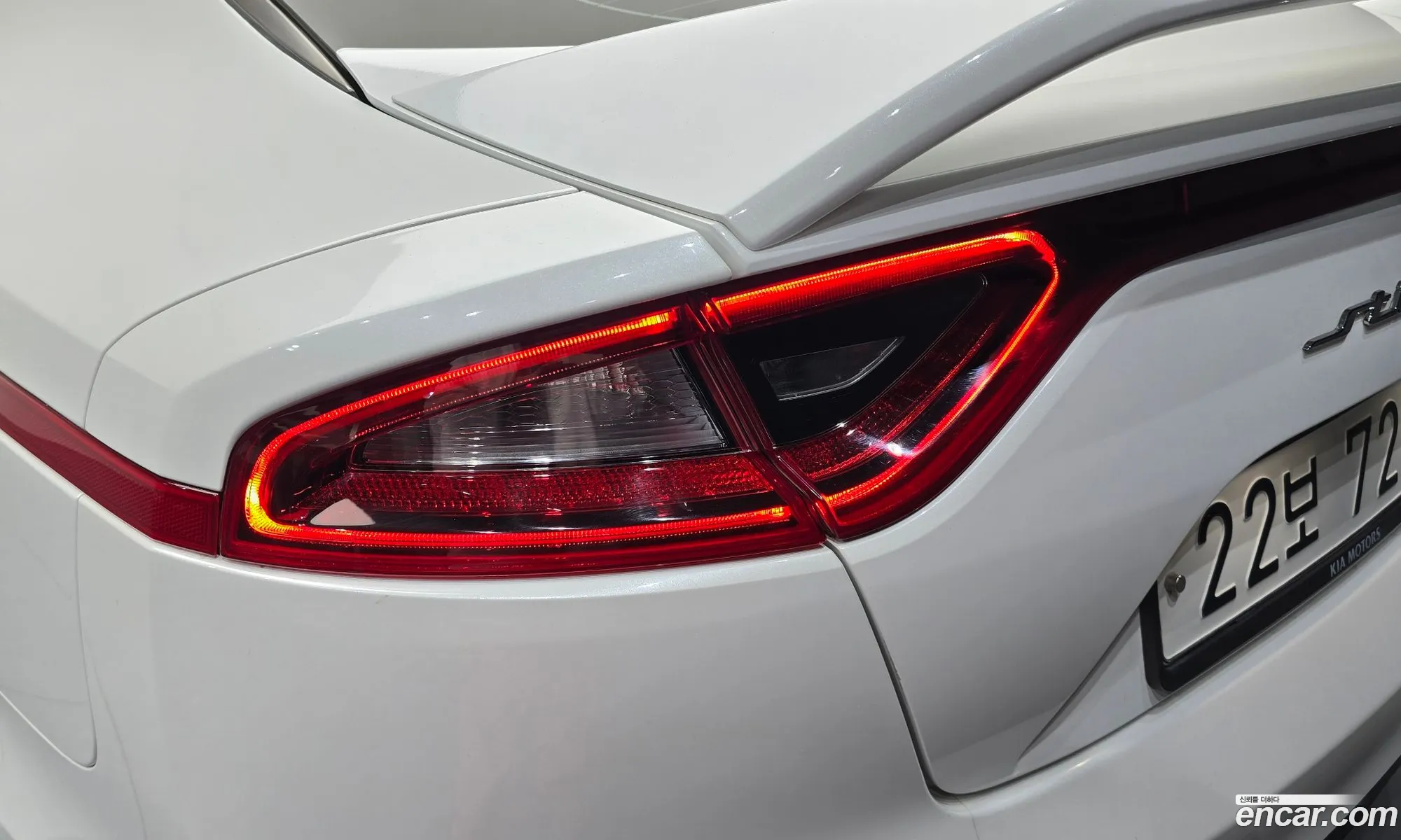 Kia Stinger 2018 — 24