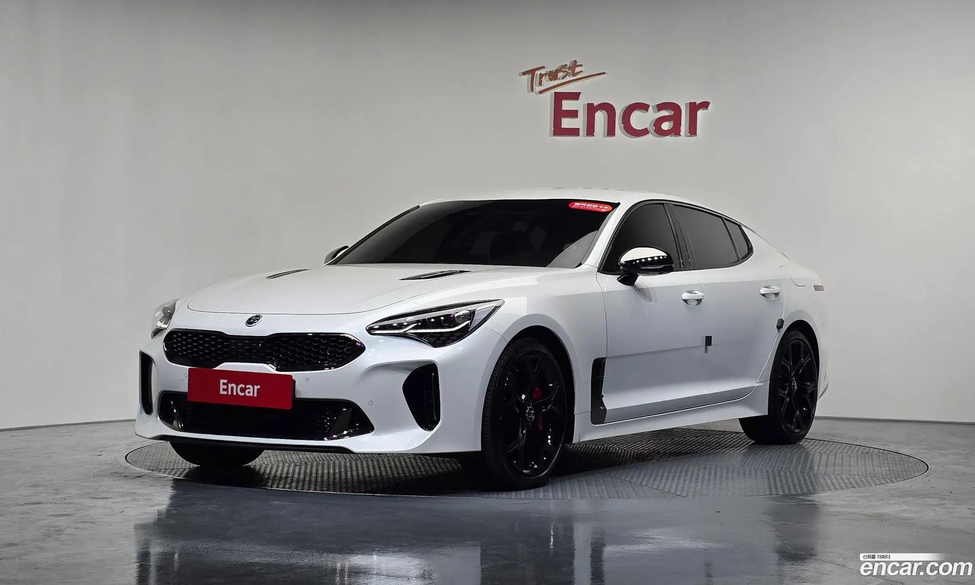 Kia Stinger 2018 — 33
