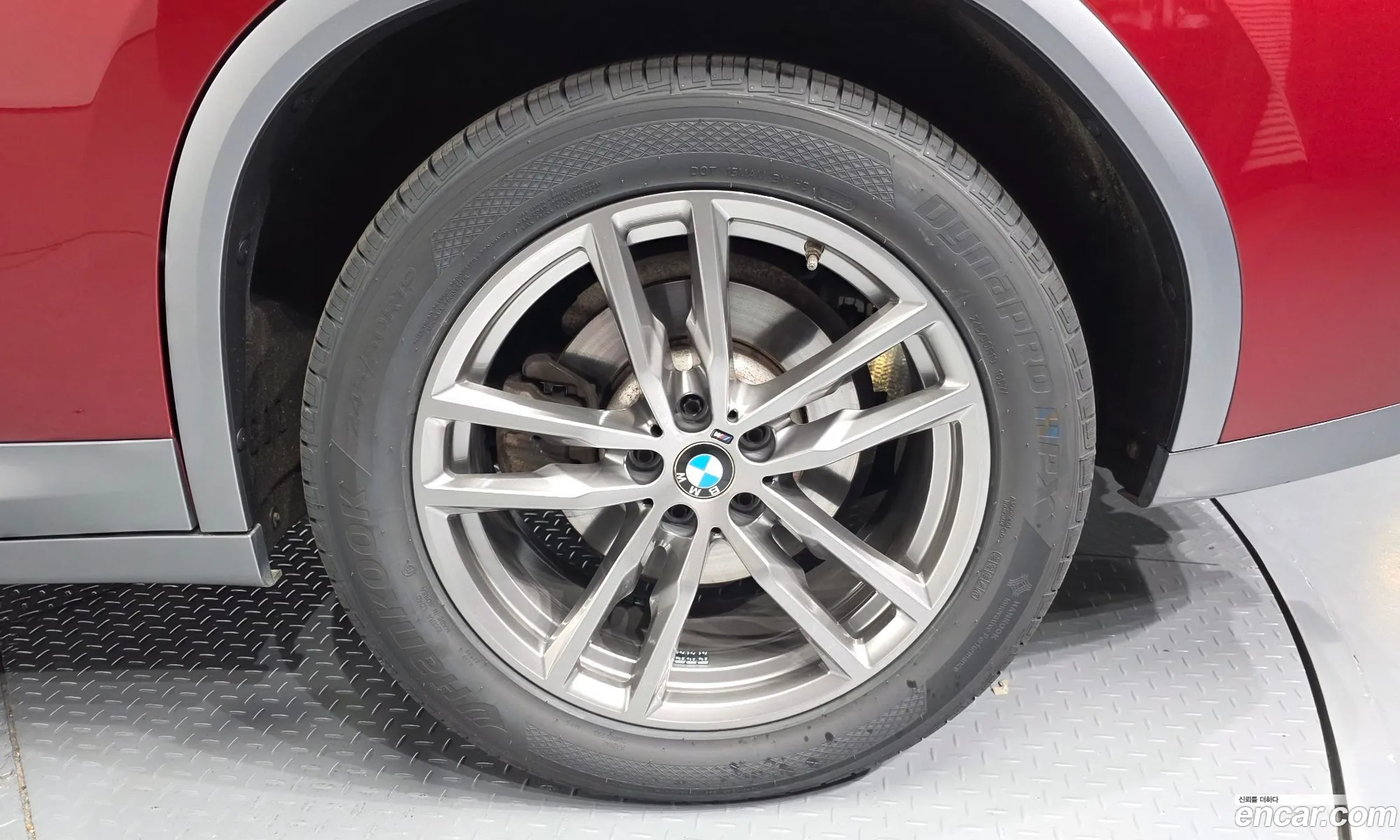 BMW X4 2020 WBAVJ9101L9B20749 — 17