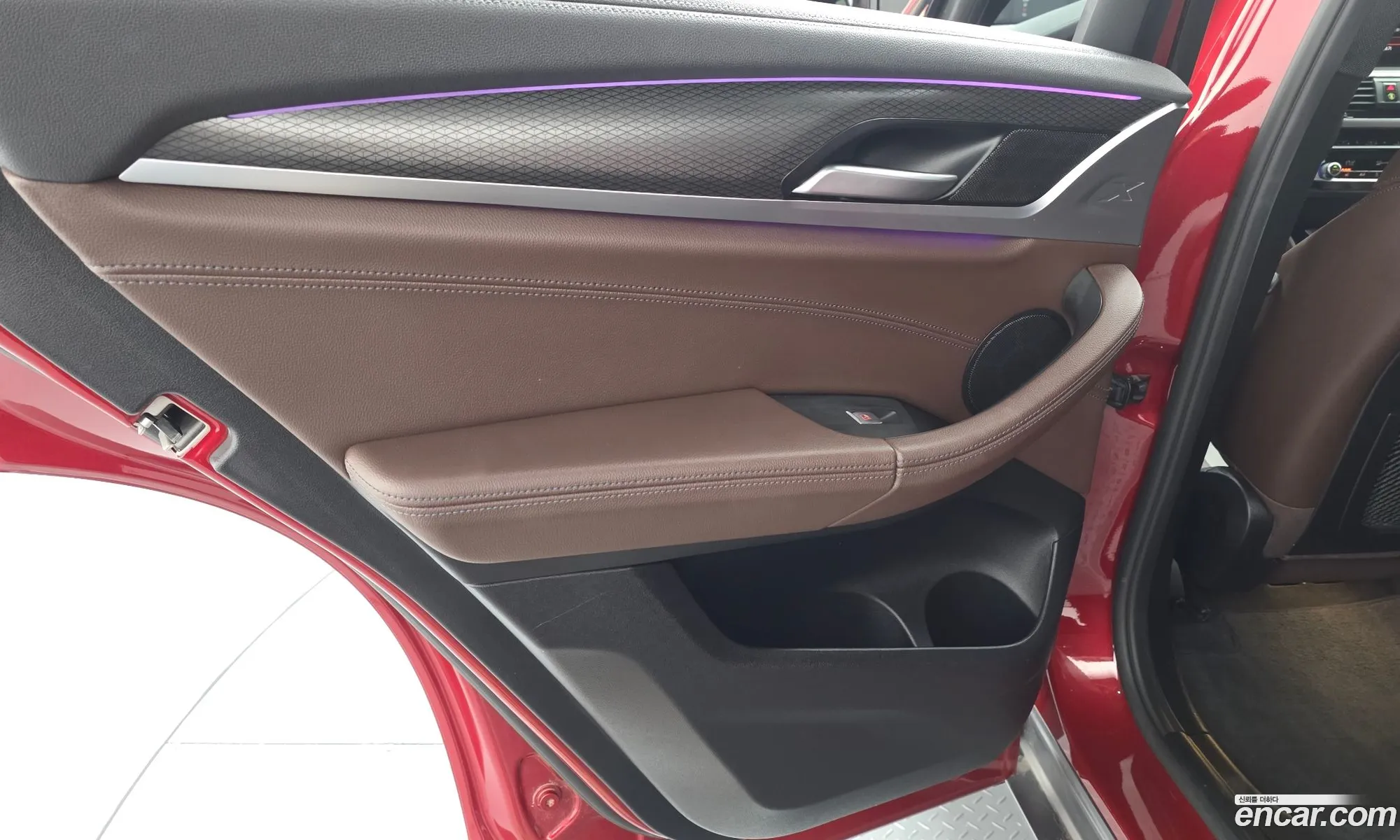 BMW X4 2020 WBAVJ9101L9B20749 — 26