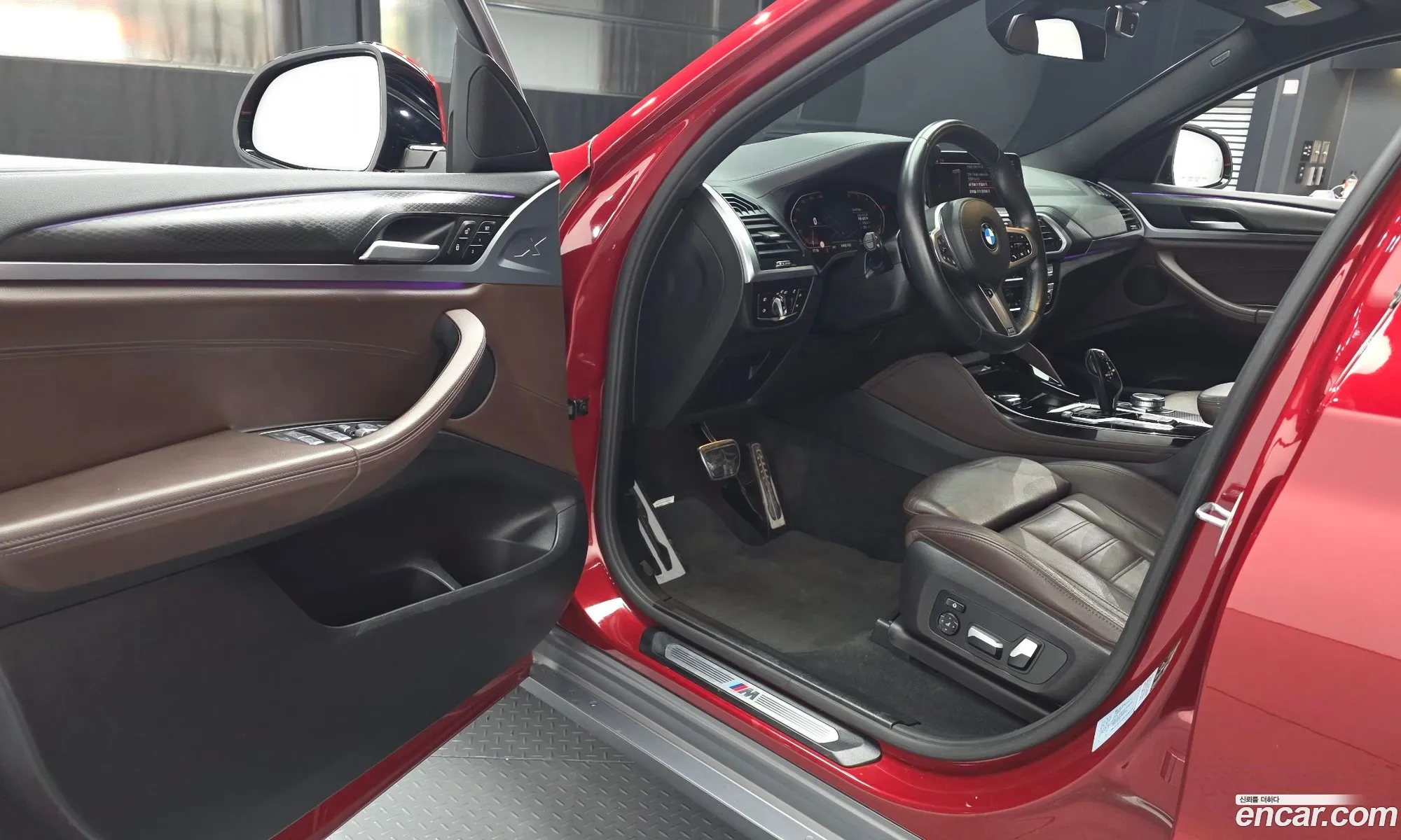 BMW X4 2020 WBAVJ9101L9B20749 — 25