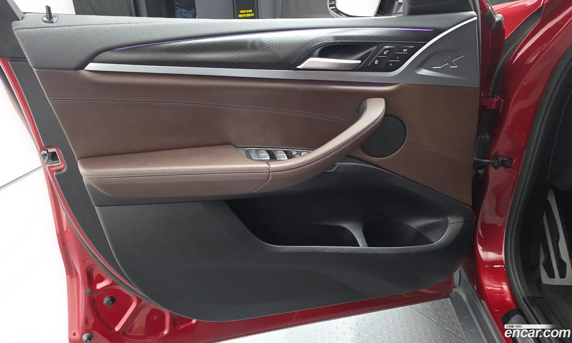 BMW X4 2020 WBAVJ9101L9B20749 — 3