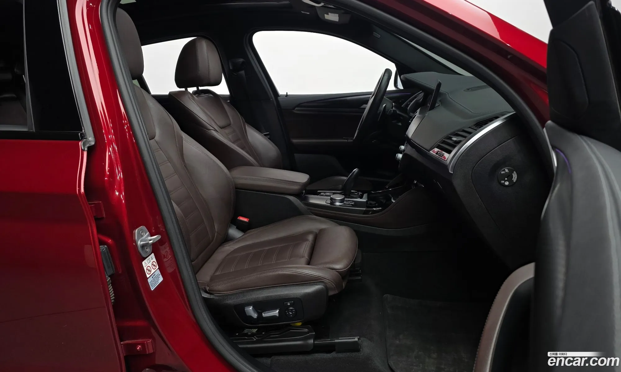 BMW X4 2020 WBAVJ9101L9B20749 — 18