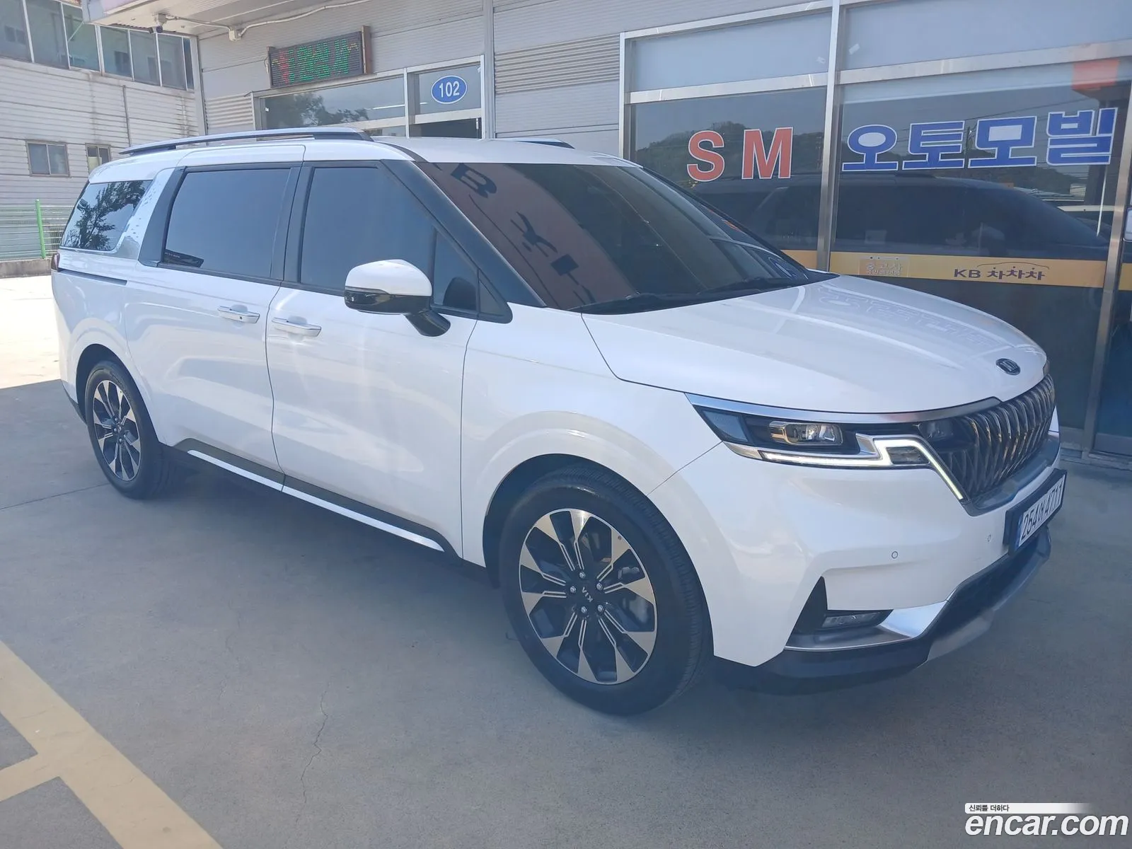 Kia Carnival 2021 — 13