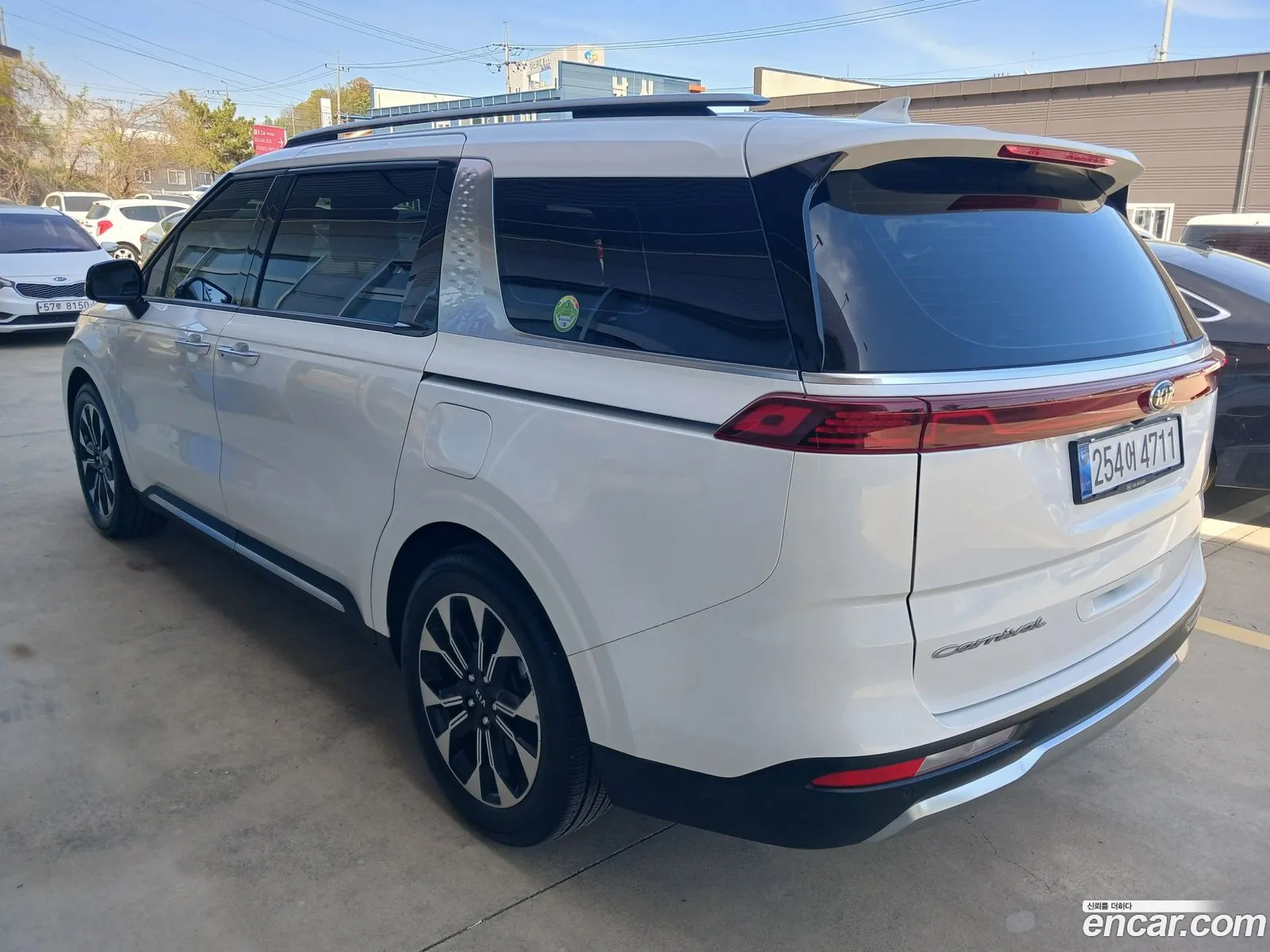 Kia Carnival 2021 — 10