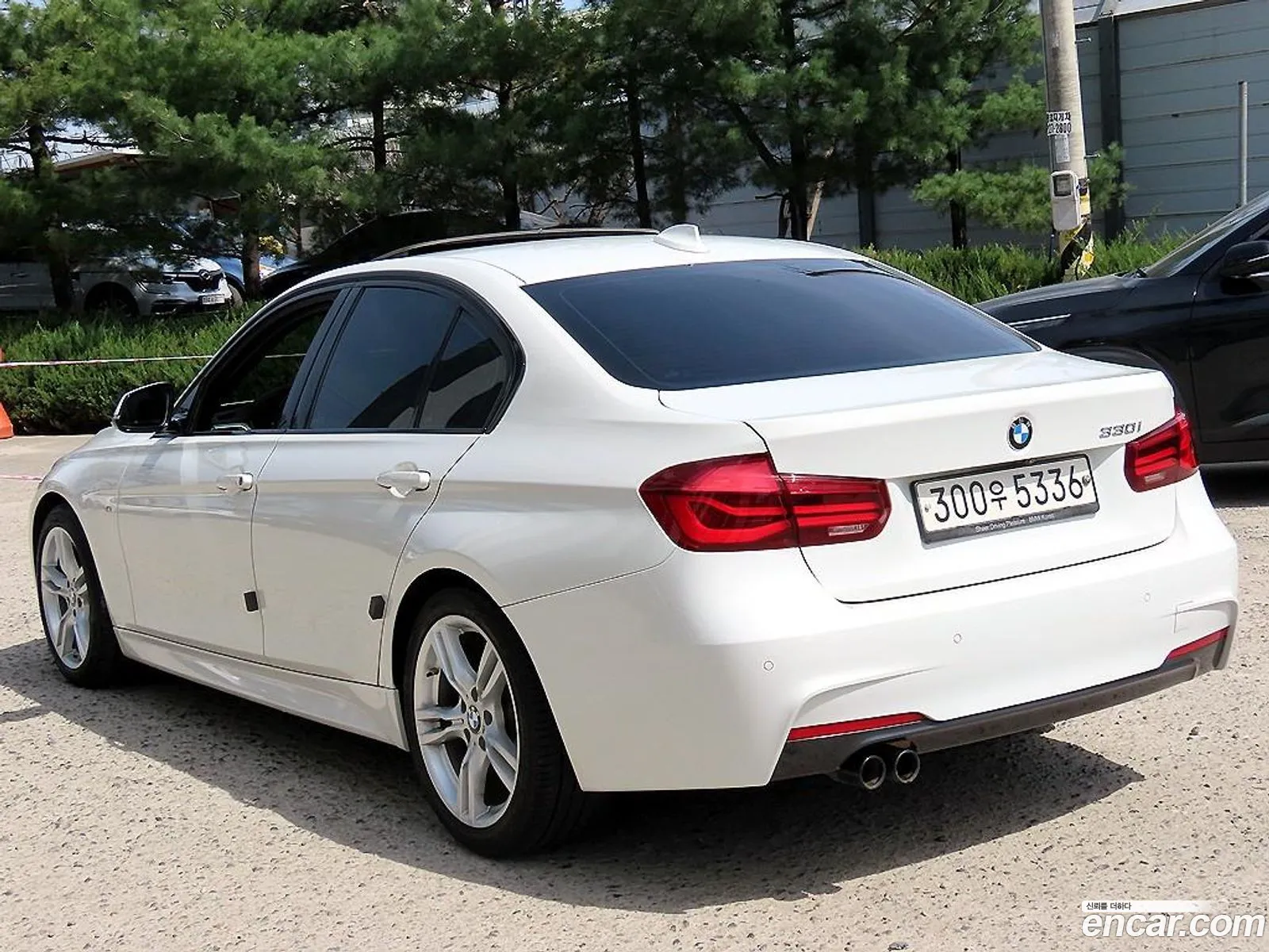BMW 3 Series 2018 — 19