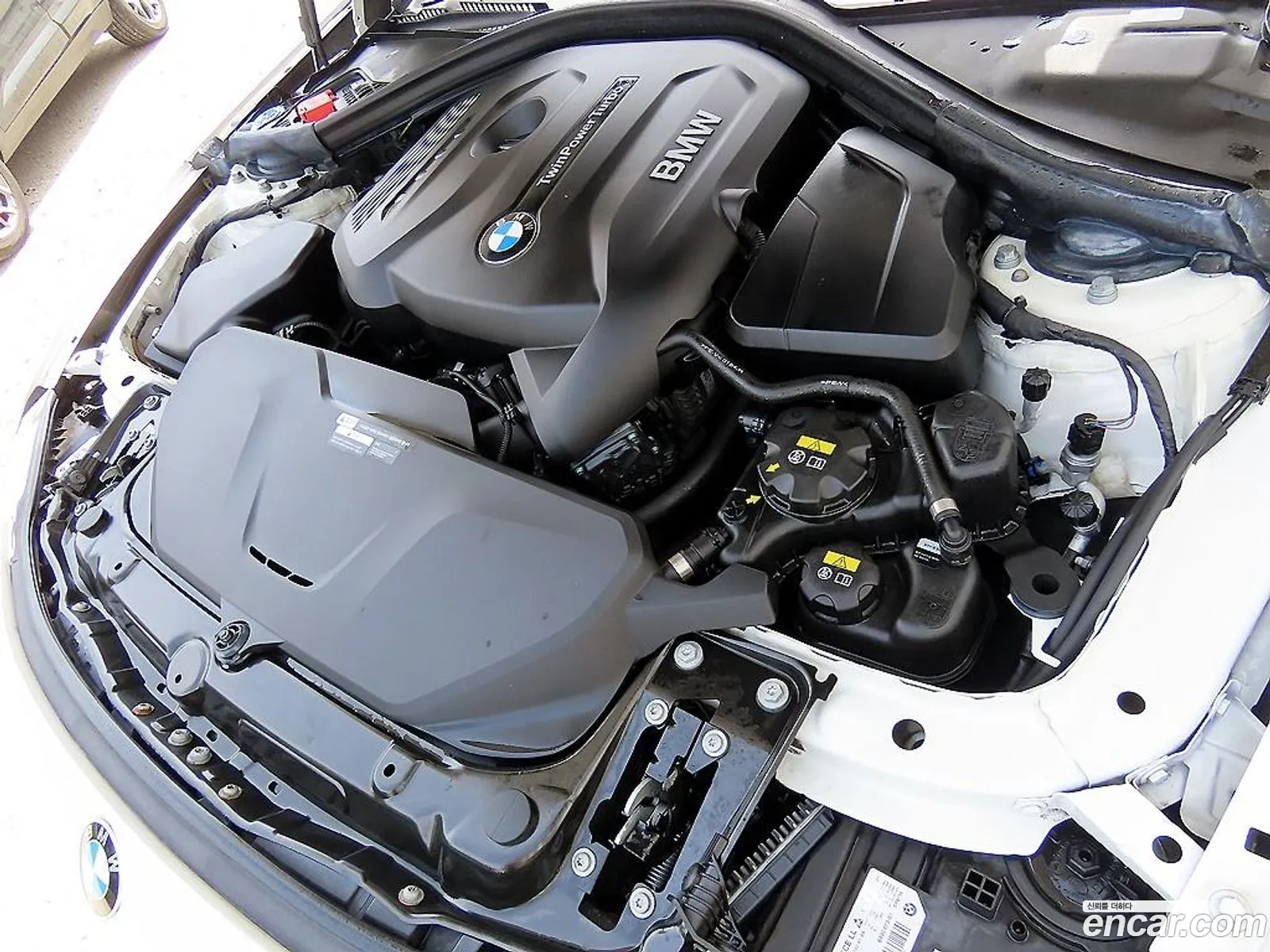 BMW 3 Series 2018 — 5