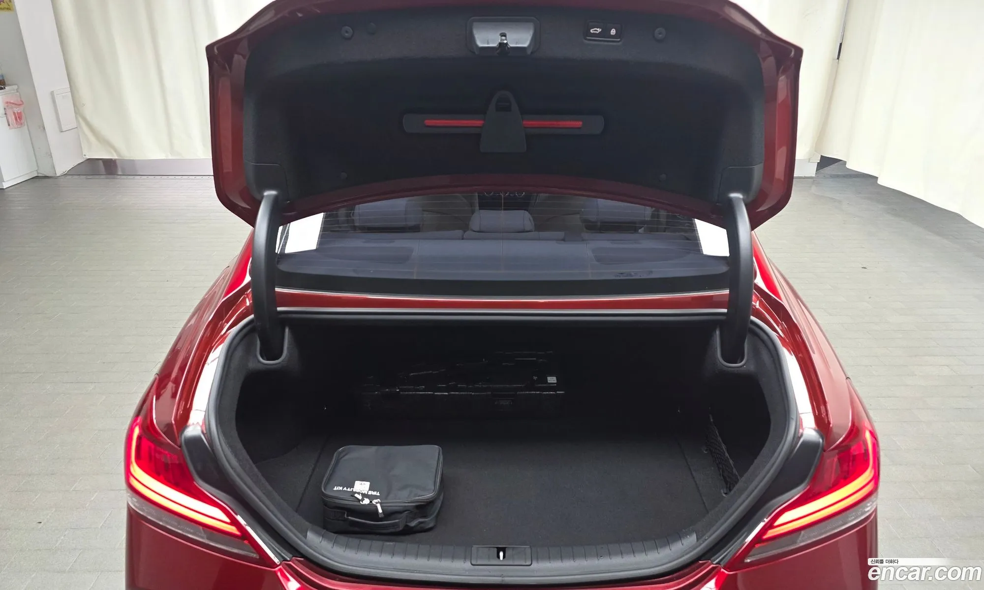 Genesis G70 2019 — 10