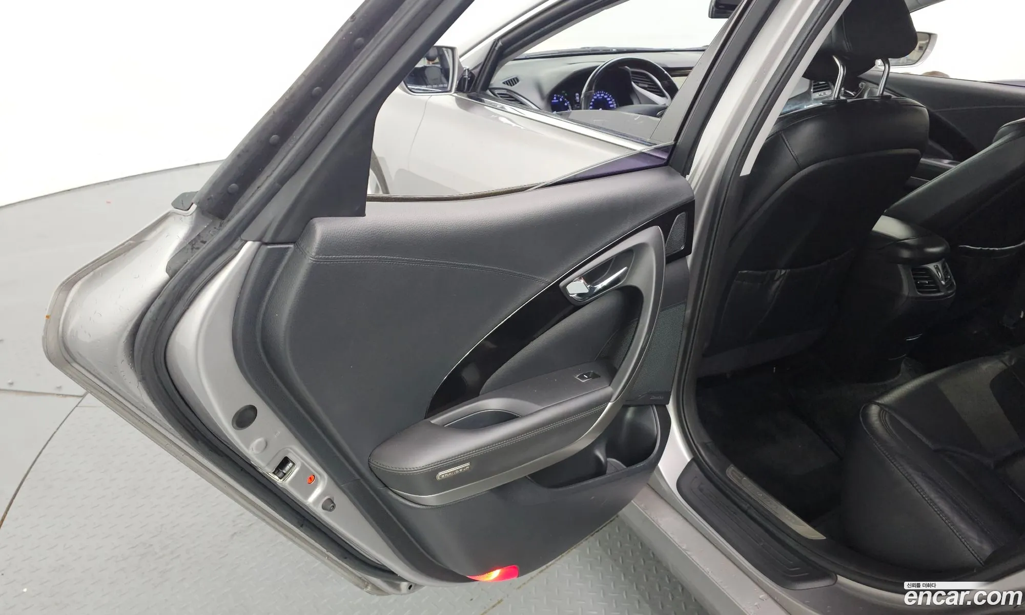 Hyundai Grandeur HG 2012 — 20