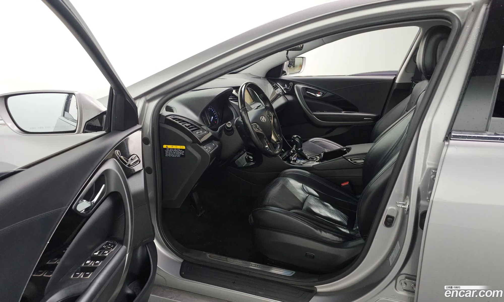 Hyundai Grandeur HG 2012 — 12