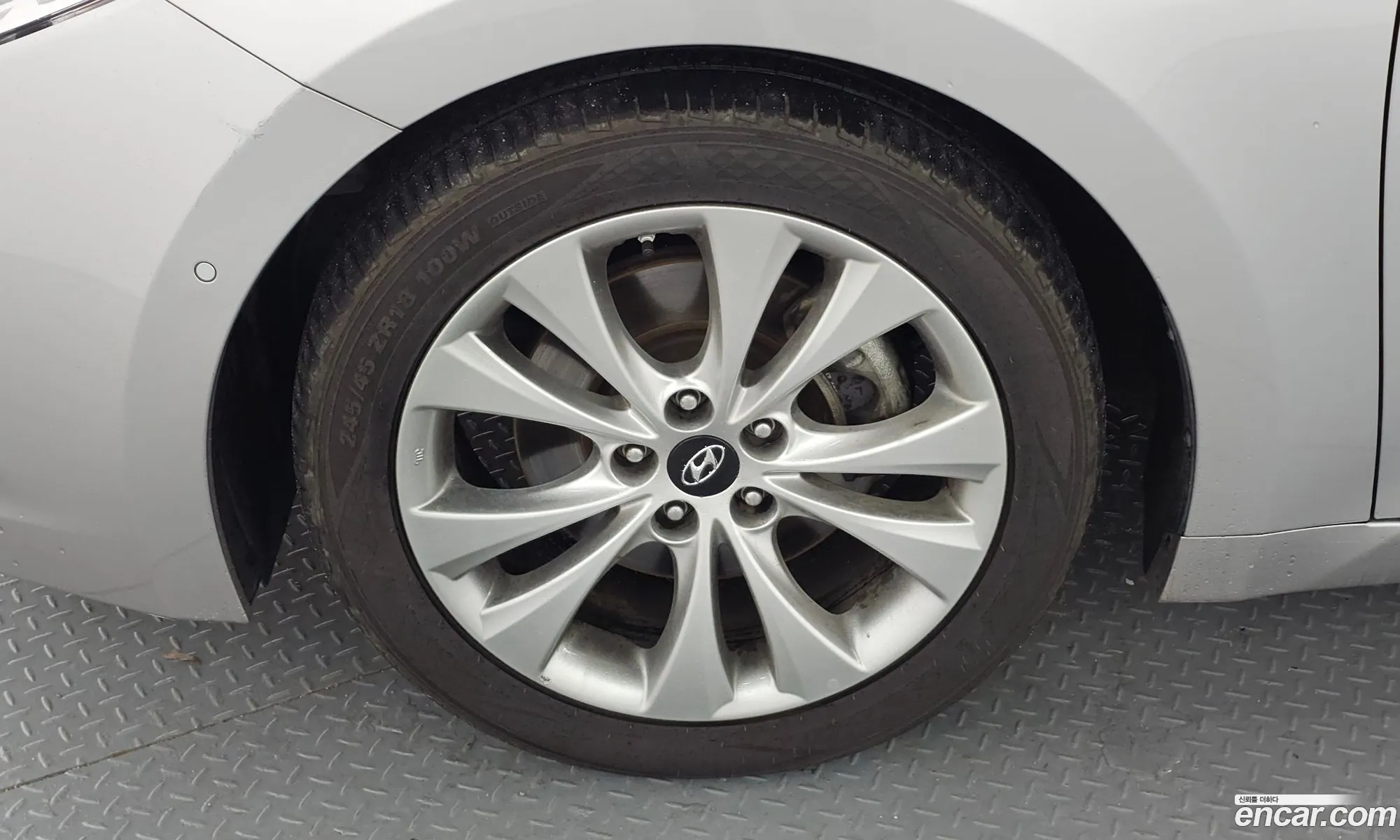 Hyundai Grandeur HG 2012 — 5