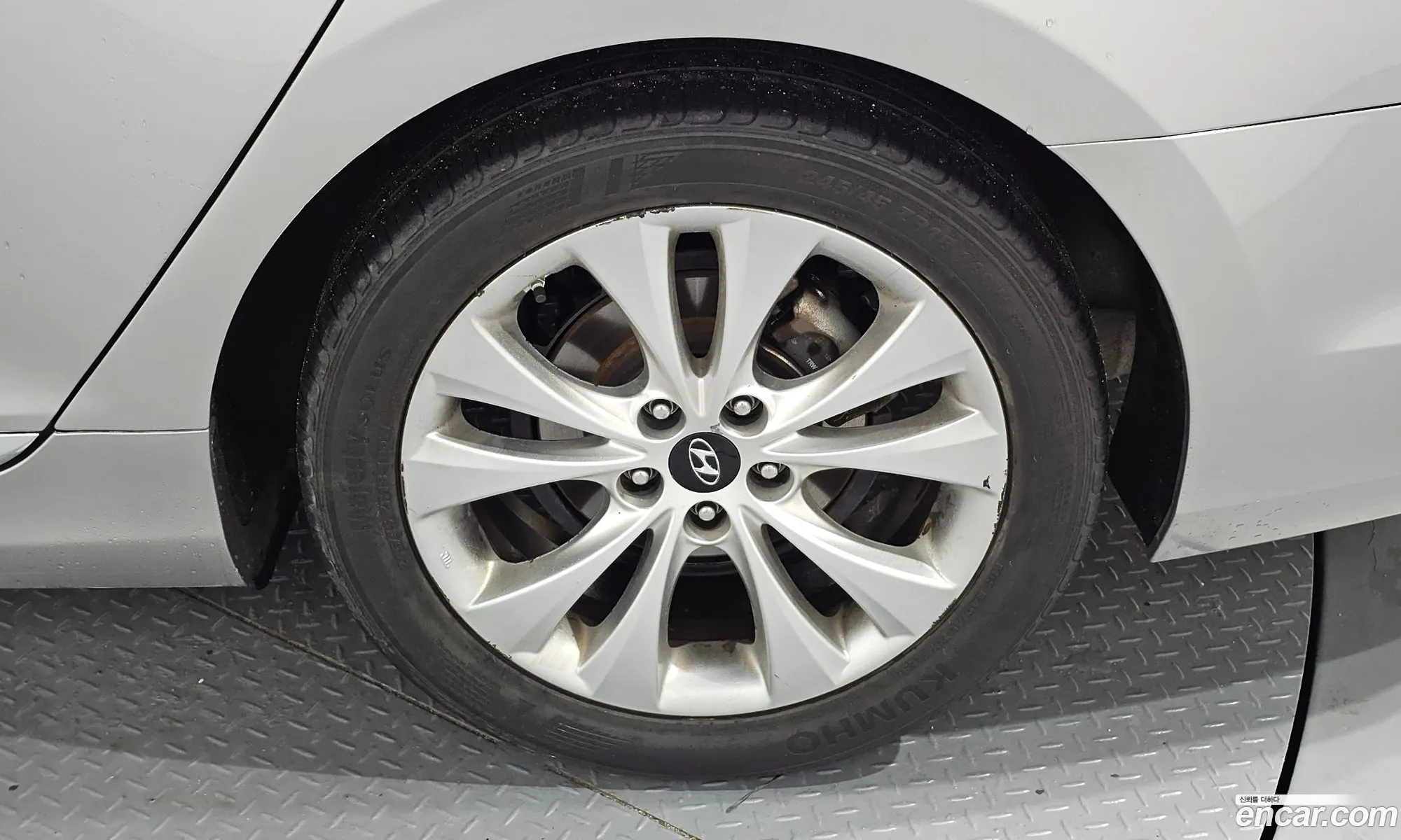 Hyundai Grandeur HG 2012 — 21