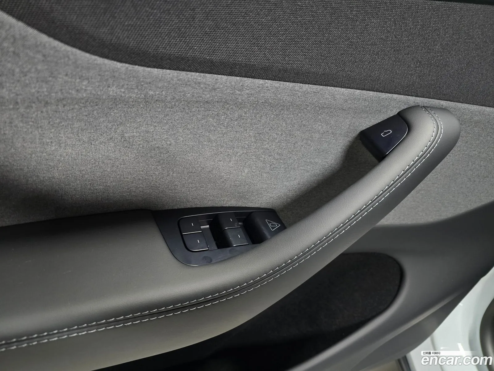 Tesla Model Y 2025 — 7