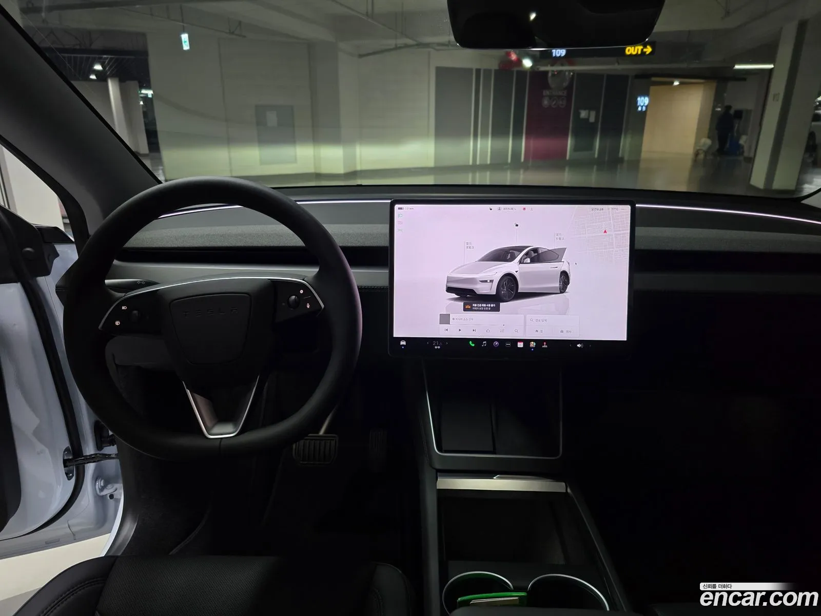 Tesla Model Y 2025 — 5