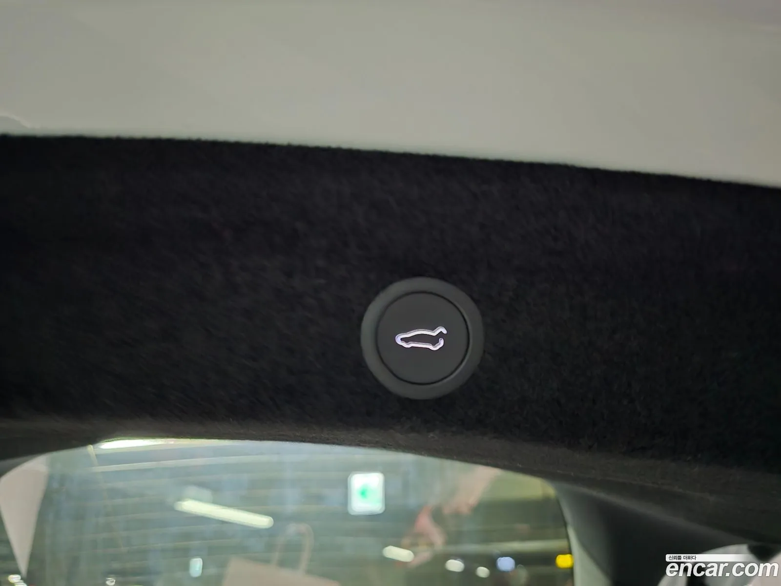 Tesla Model Y 2025 — 15