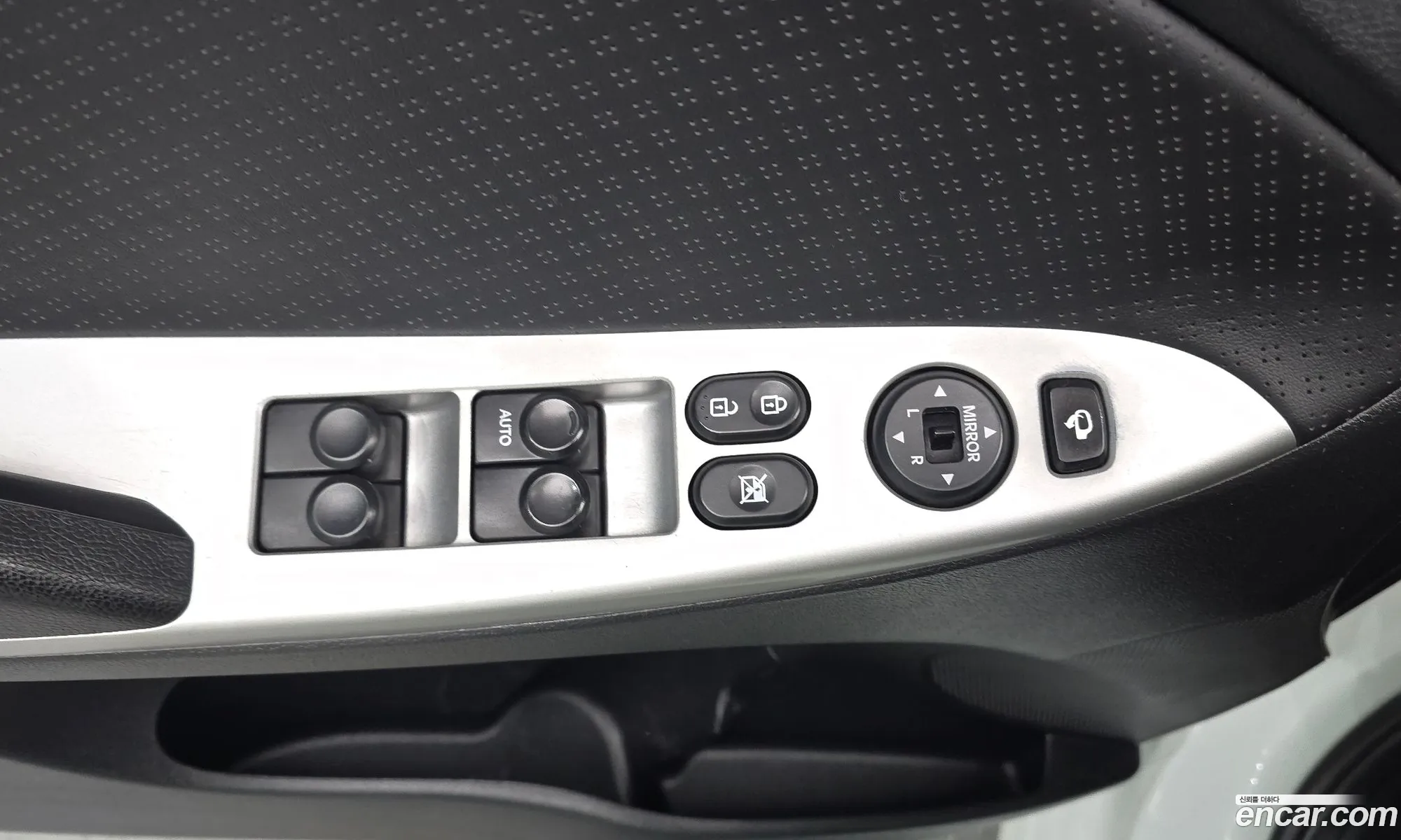 Hyundai Accent 2012 — 19