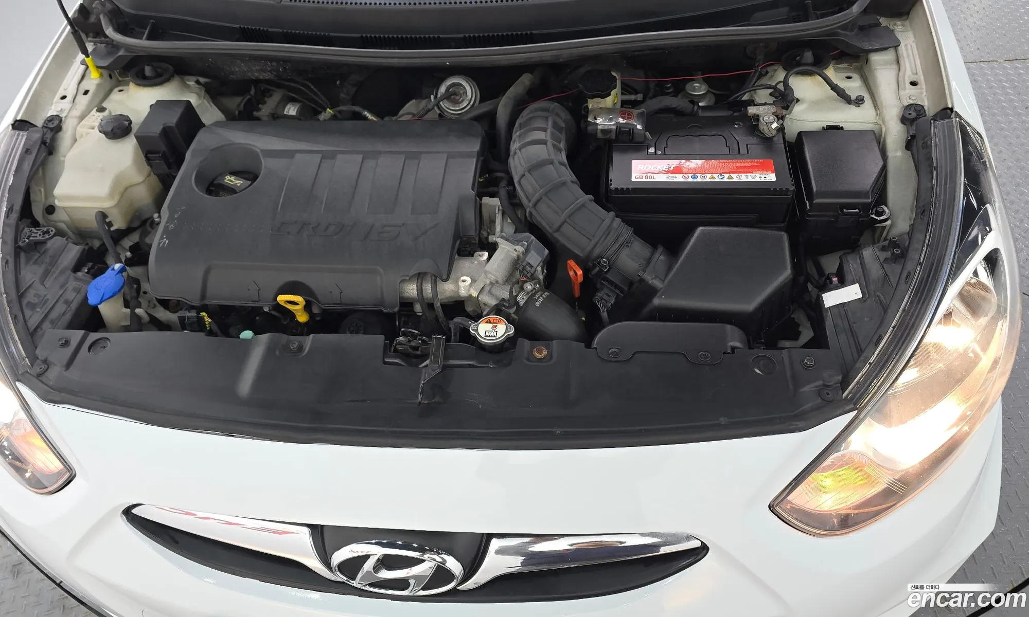 Hyundai Accent 2012 — 13