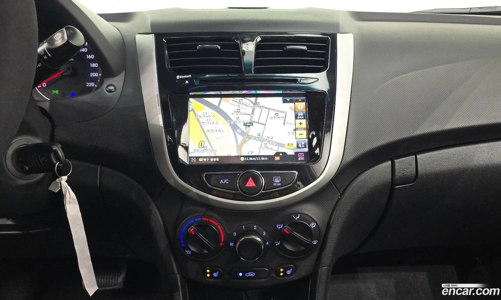 Hyundai Accent 2012 — 31