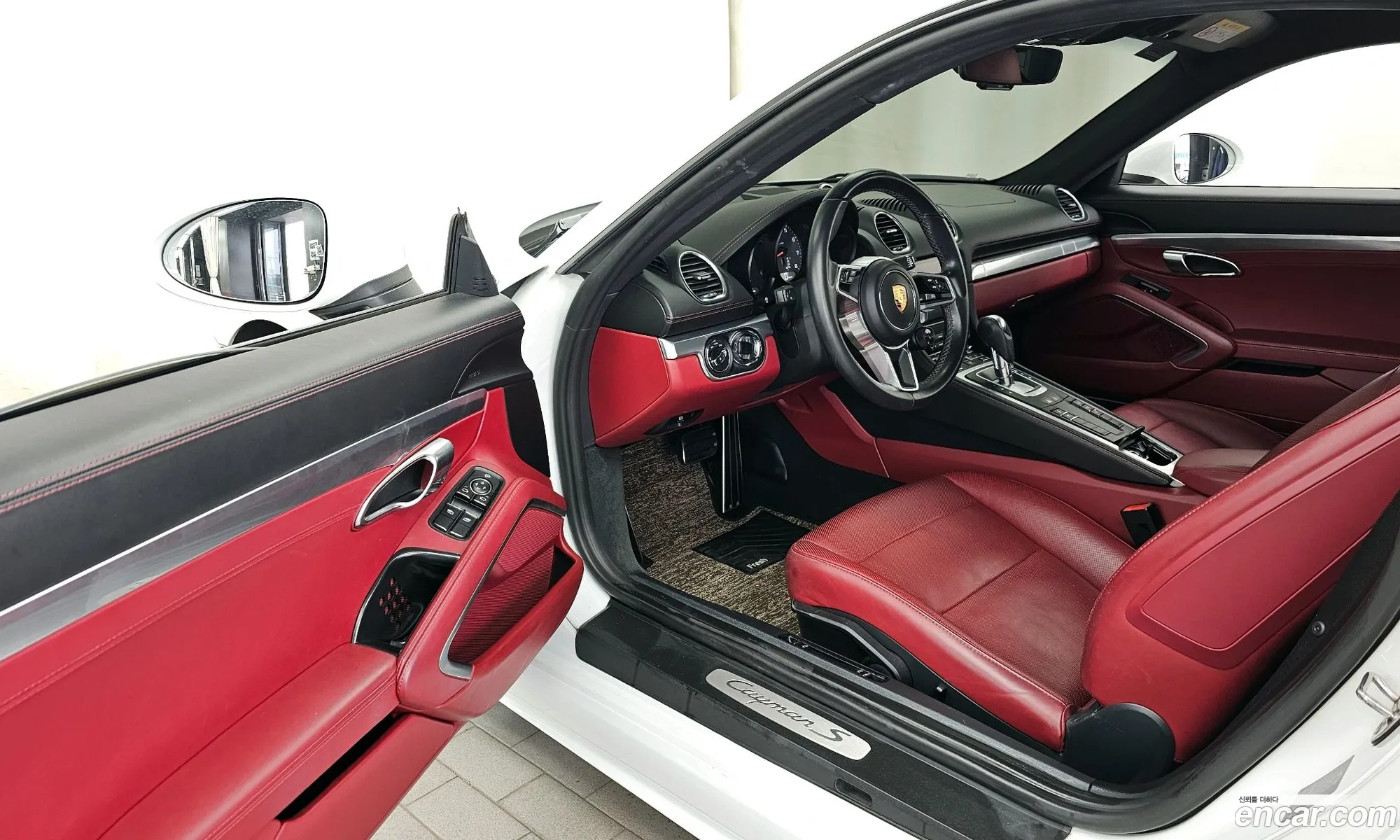 Porsche 718 Cayman 2020 WP0AB2980LS275153 — 17