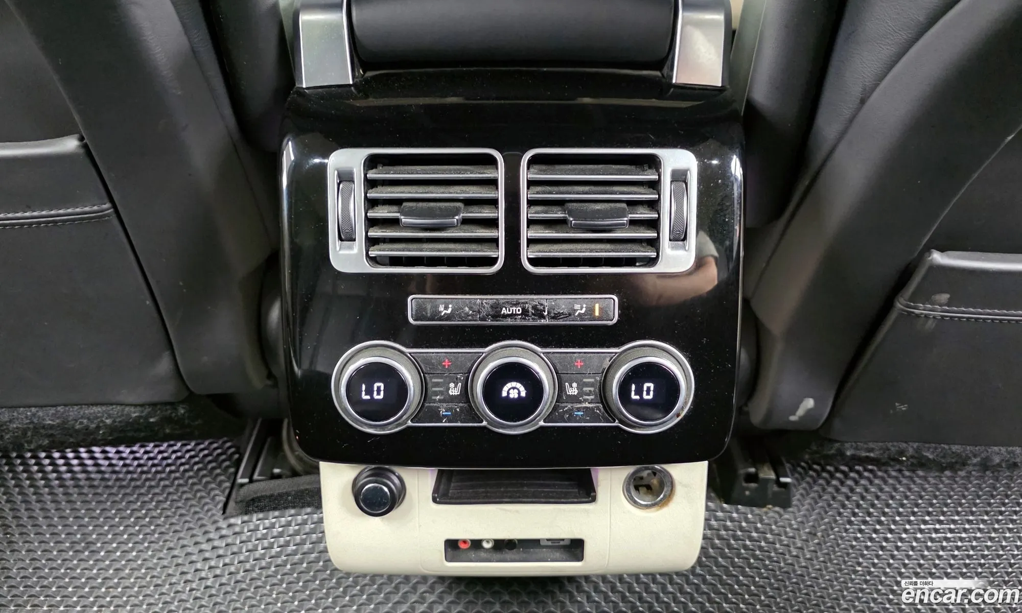 Land Rover Range Rover 2014 SALGA2JF7EA146335 — 17