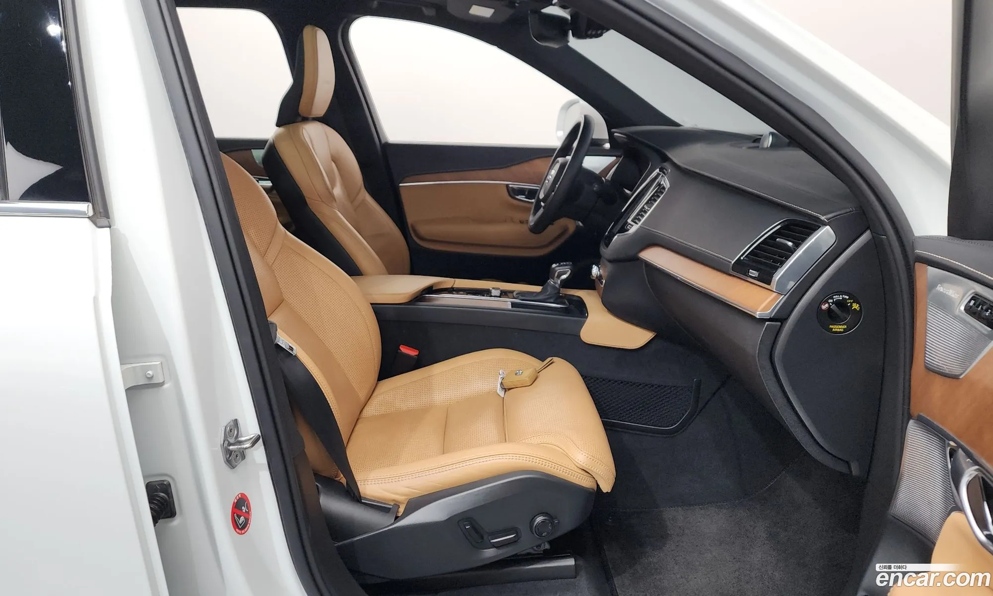 Volvo XC90 2019 YV1LFA22CK1479073 — 5