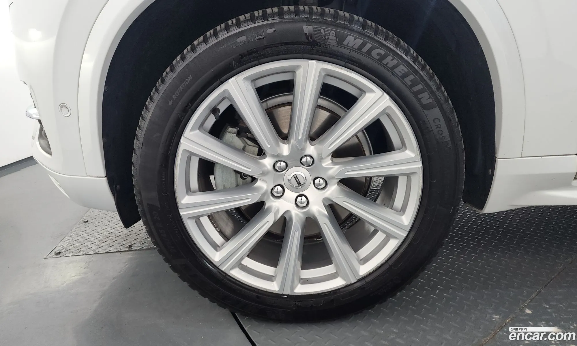 Volvo XC90 2019 YV1LFA22CK1479073 — 6