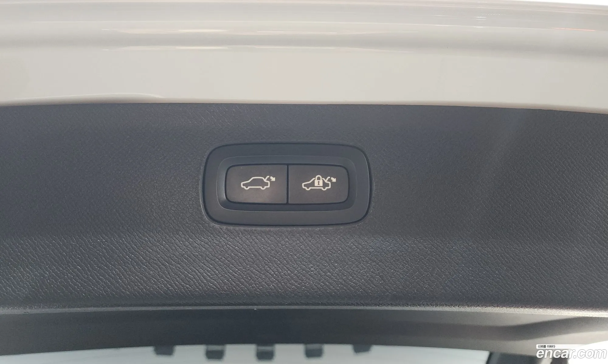 Volvo XC90 2019 YV1LFA22CK1479073 — 33