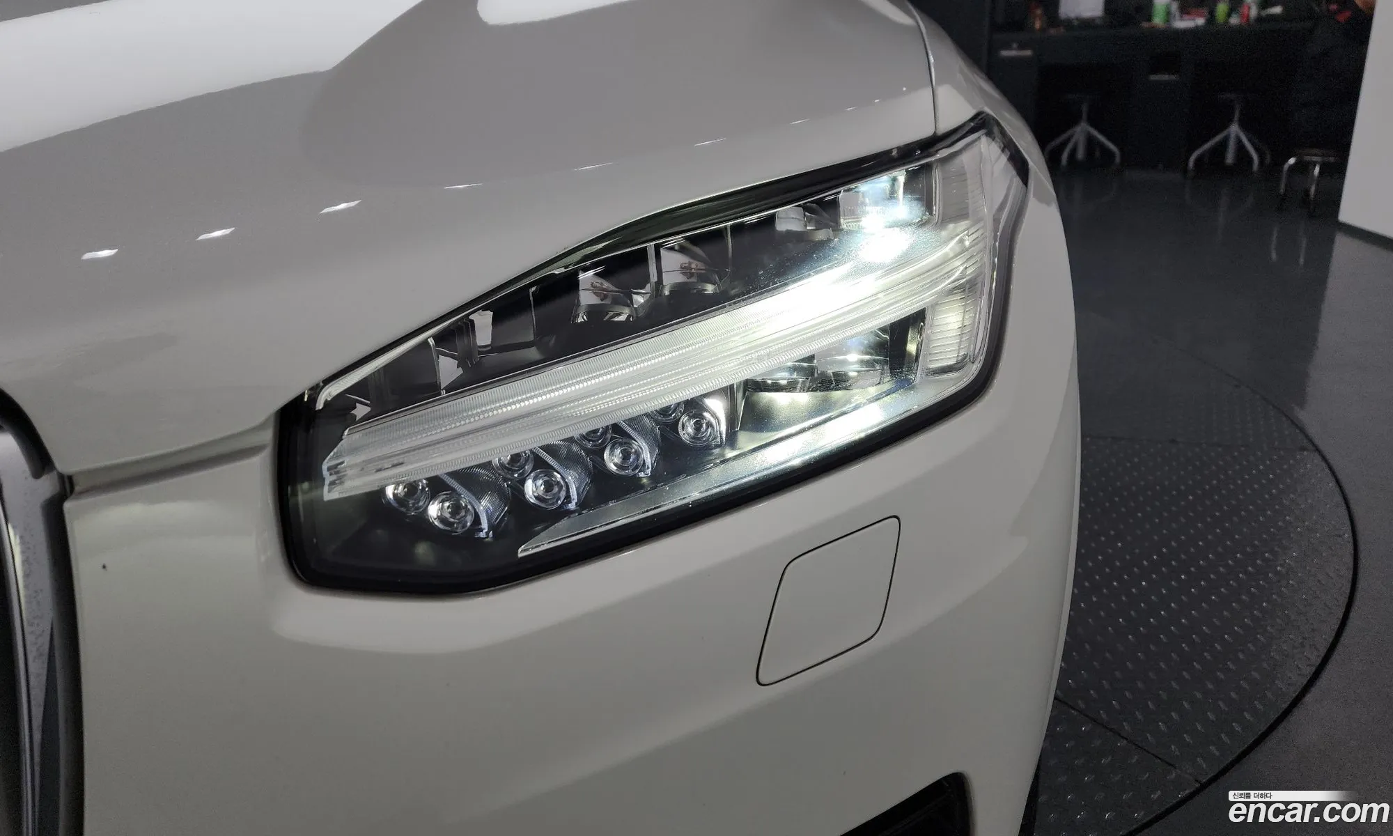 Volvo XC90 2019 YV1LFA22CK1479073 — 38