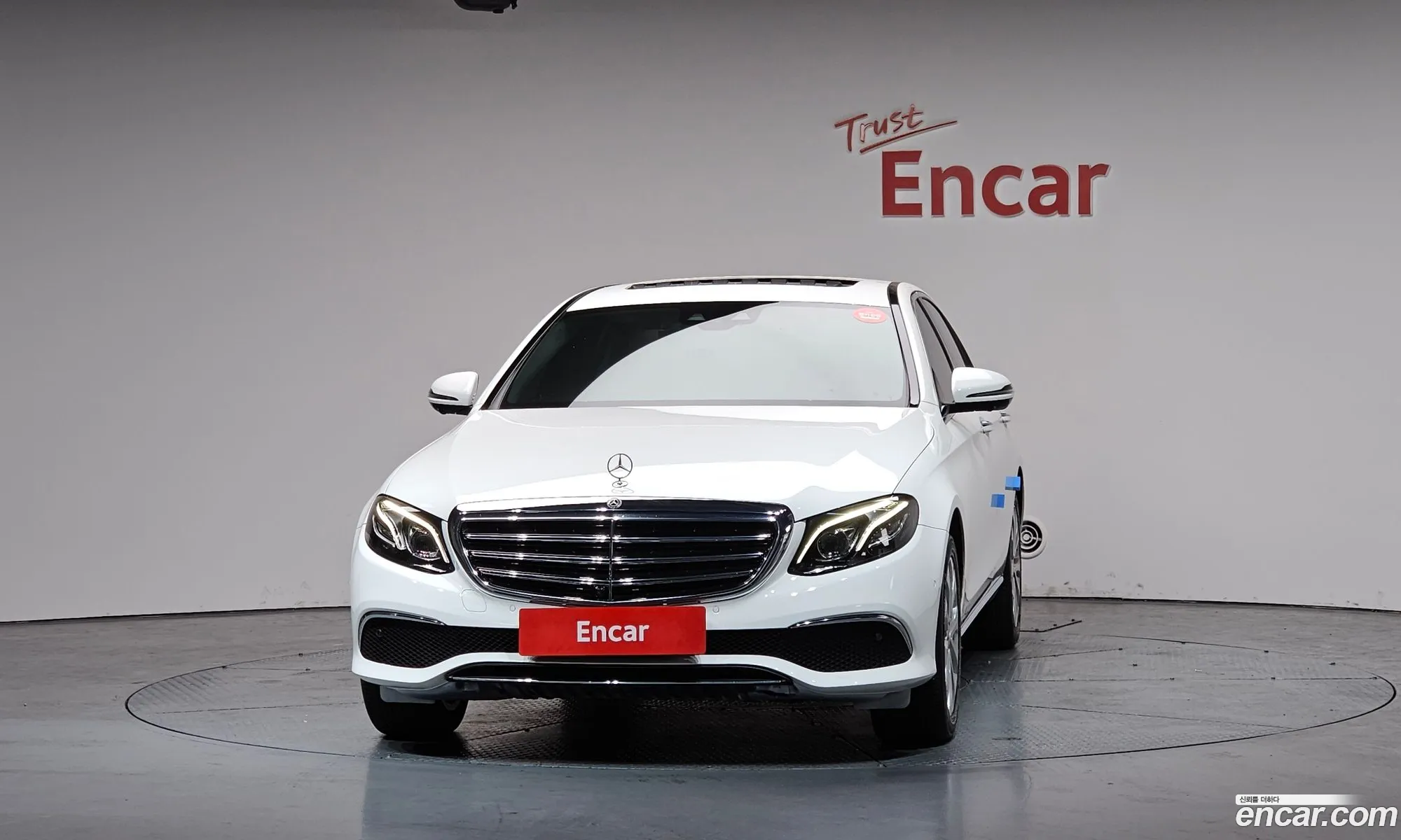 Mercedes-Benz E-Class W213 2018 — 10