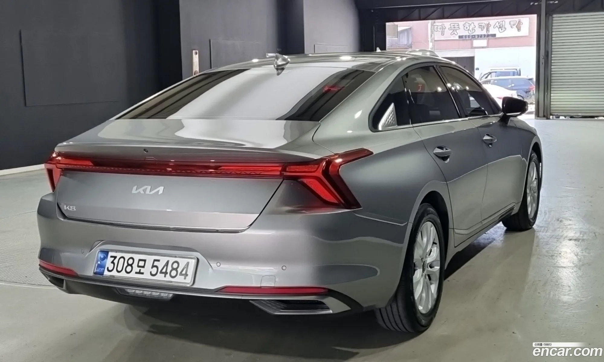 Kia K8 2021 — 8