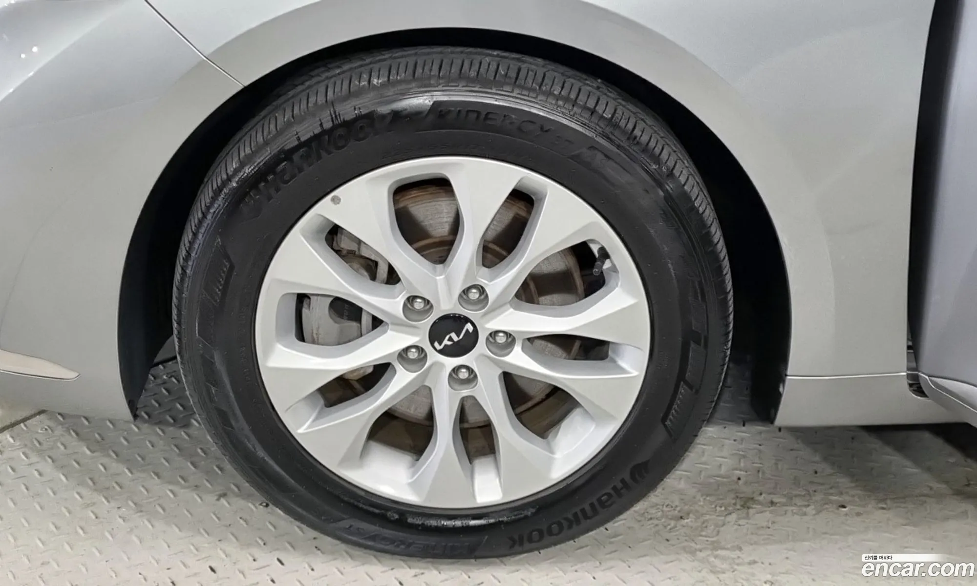 Kia K8 2021 — 13