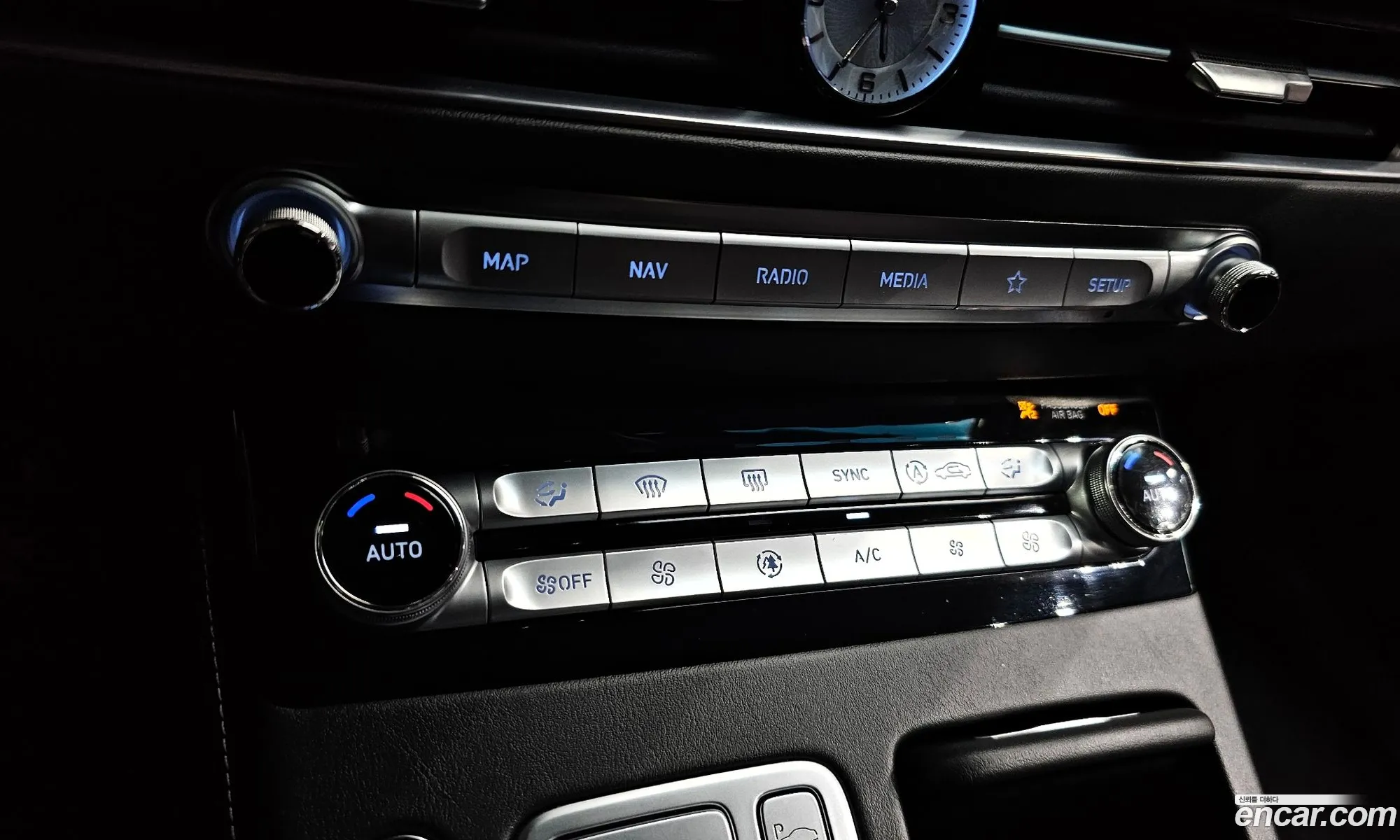 Genesis G90 2020 — 25