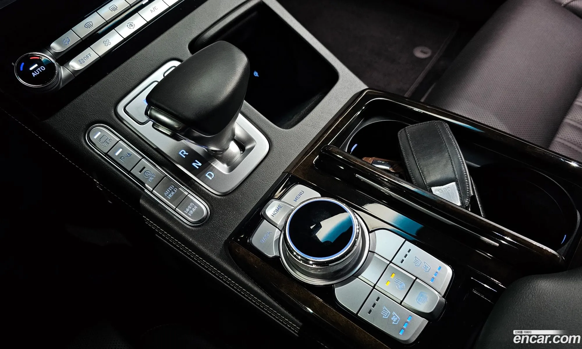 Genesis G90 2020 — 24