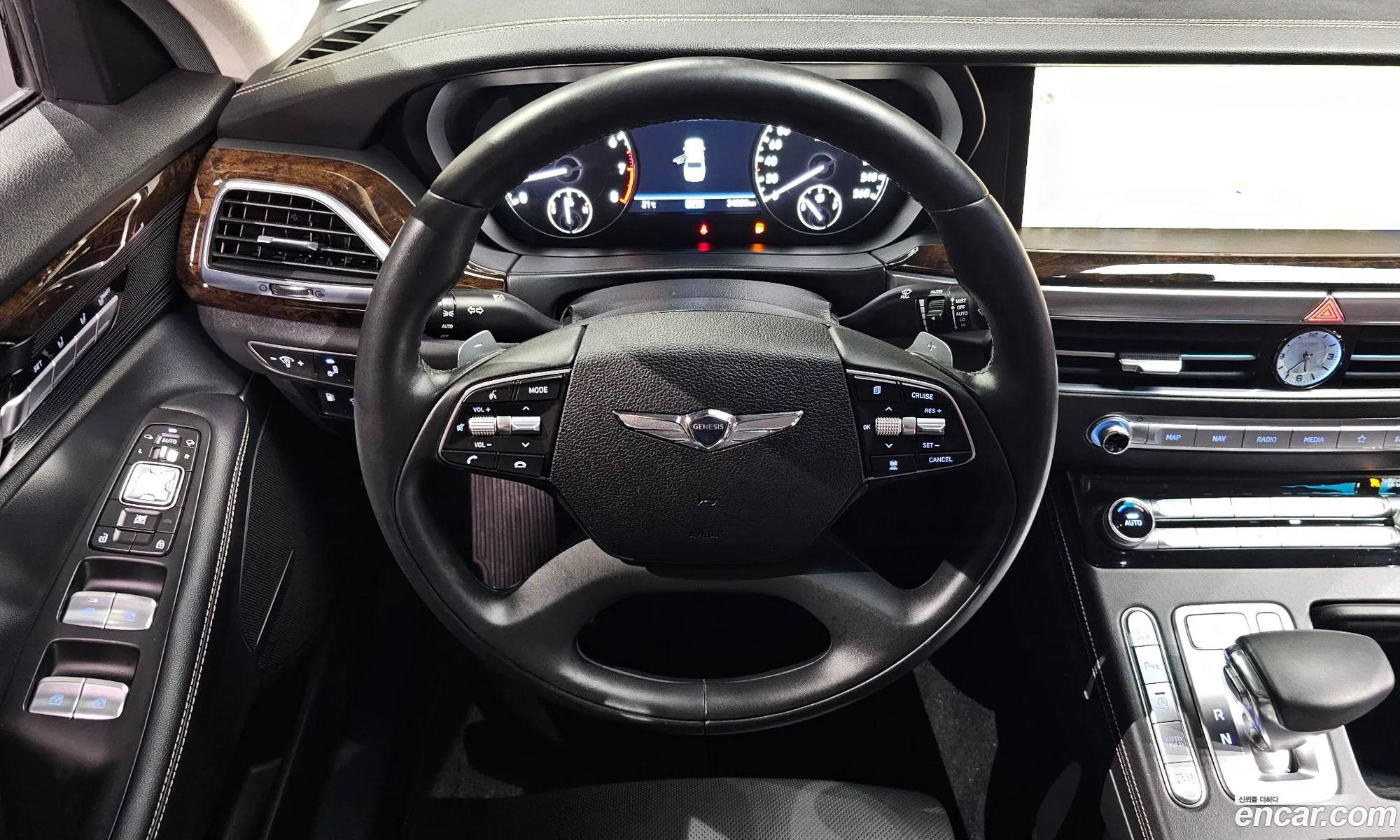 Genesis G90 2020 — 10