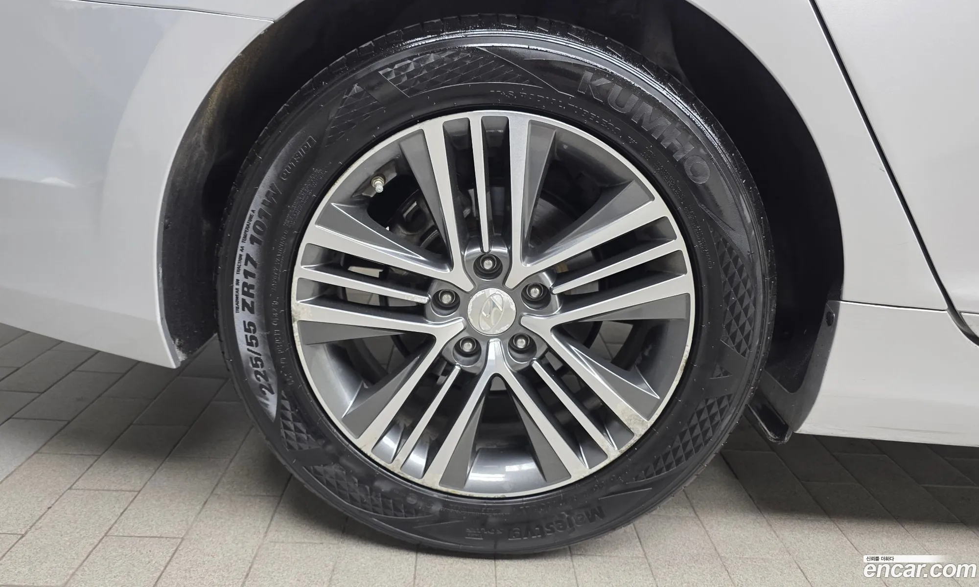 Hyundai Grandeur HG 2013 — 16
