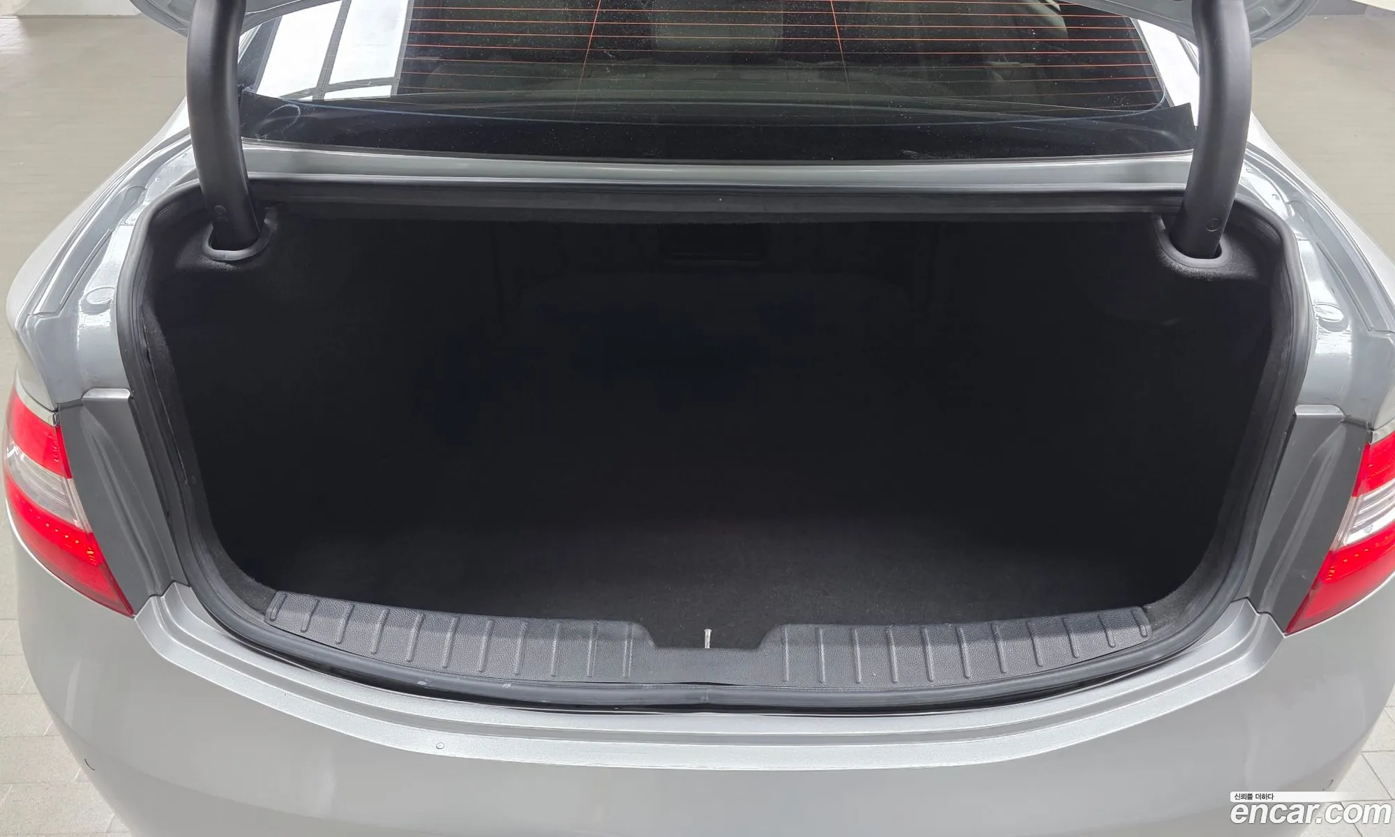 Hyundai Grandeur HG 2013 — 13