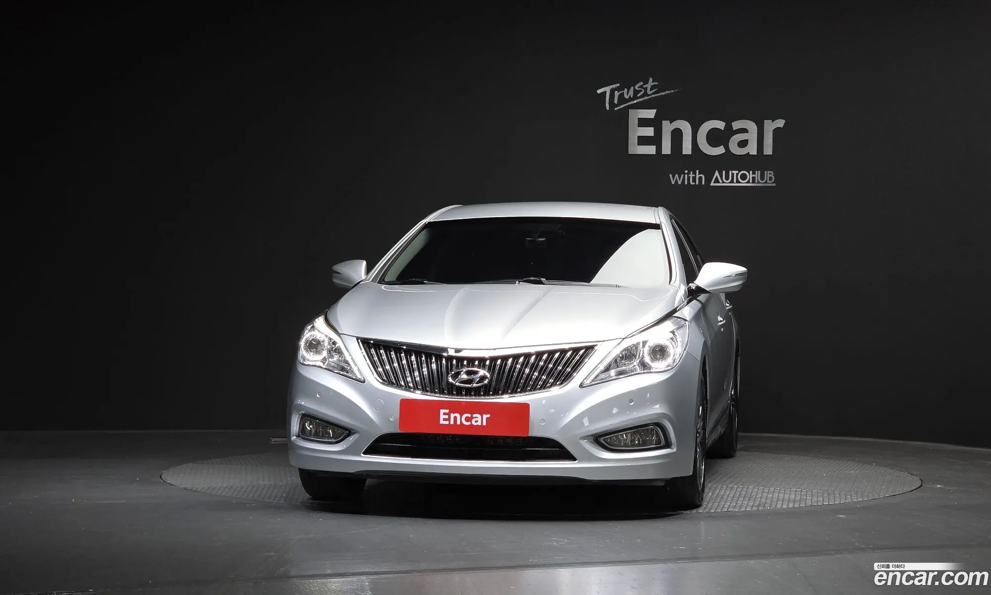 Hyundai Grandeur HG 2013 — 18