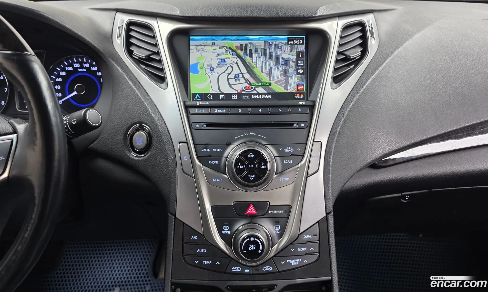 Hyundai Grandeur HG 2013 — 15