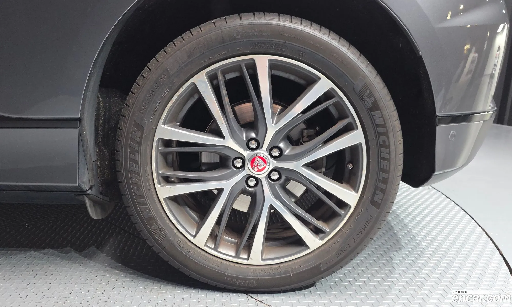 Jaguar I-Pace 2019 — 18