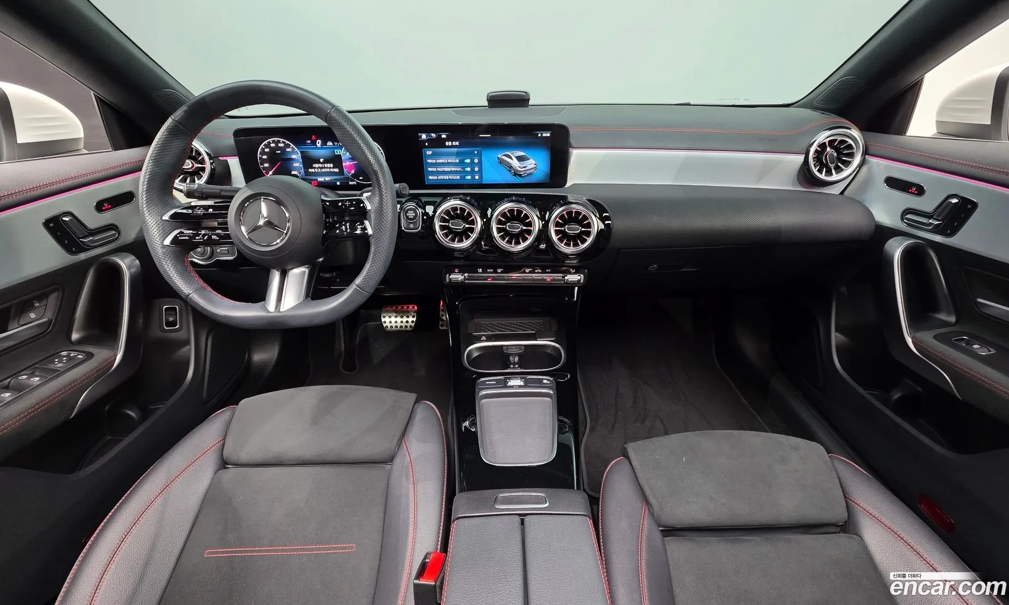 Mercedes-Benz CLA-Class C118 2024 — 12