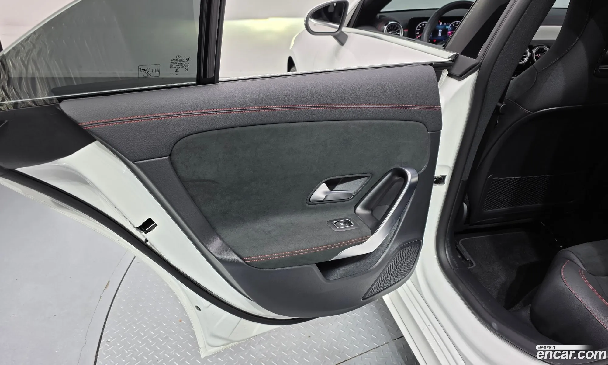Mercedes-Benz CLA-Class C118 2024 — 26