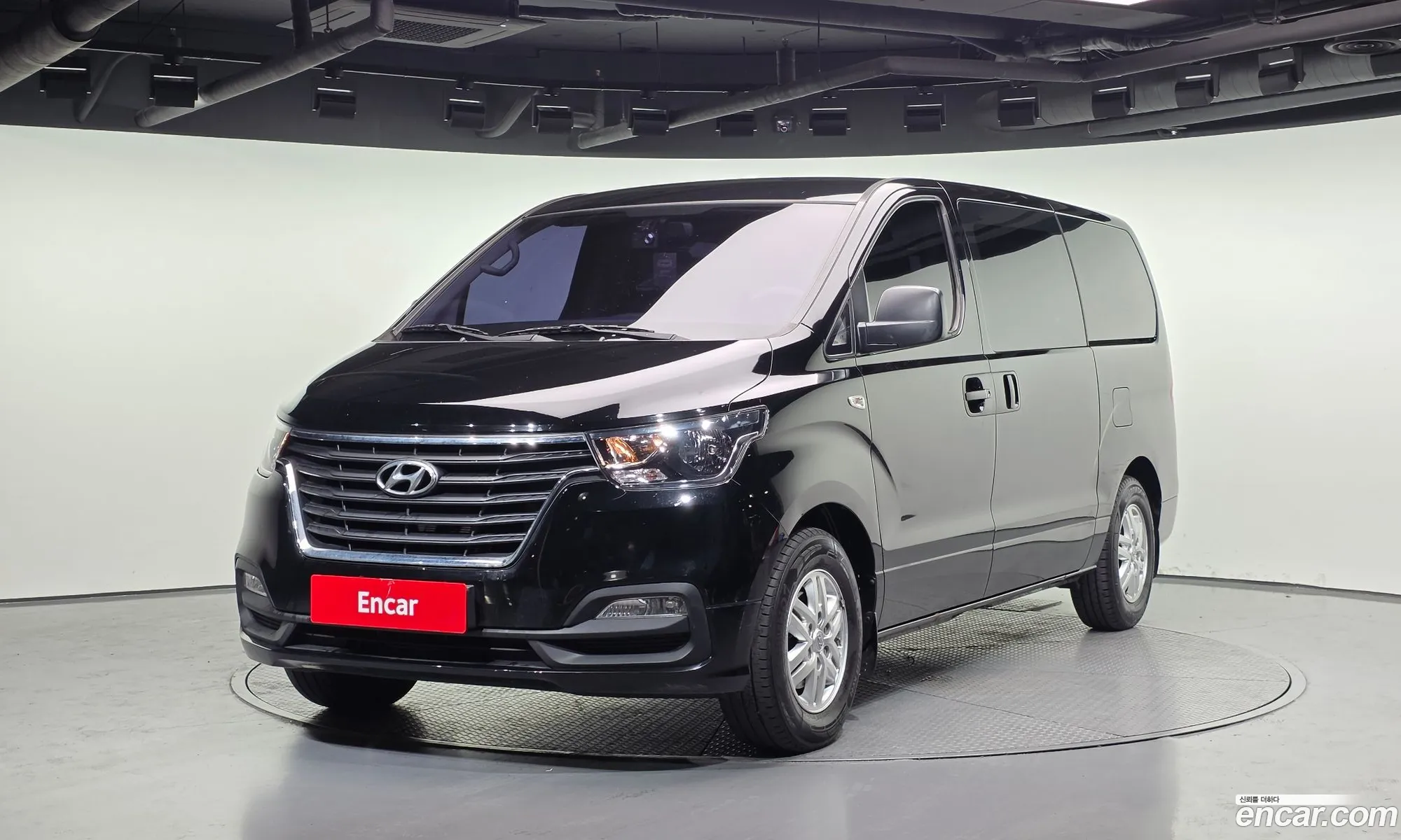 Hyundai Grand Starex 2018 — 2