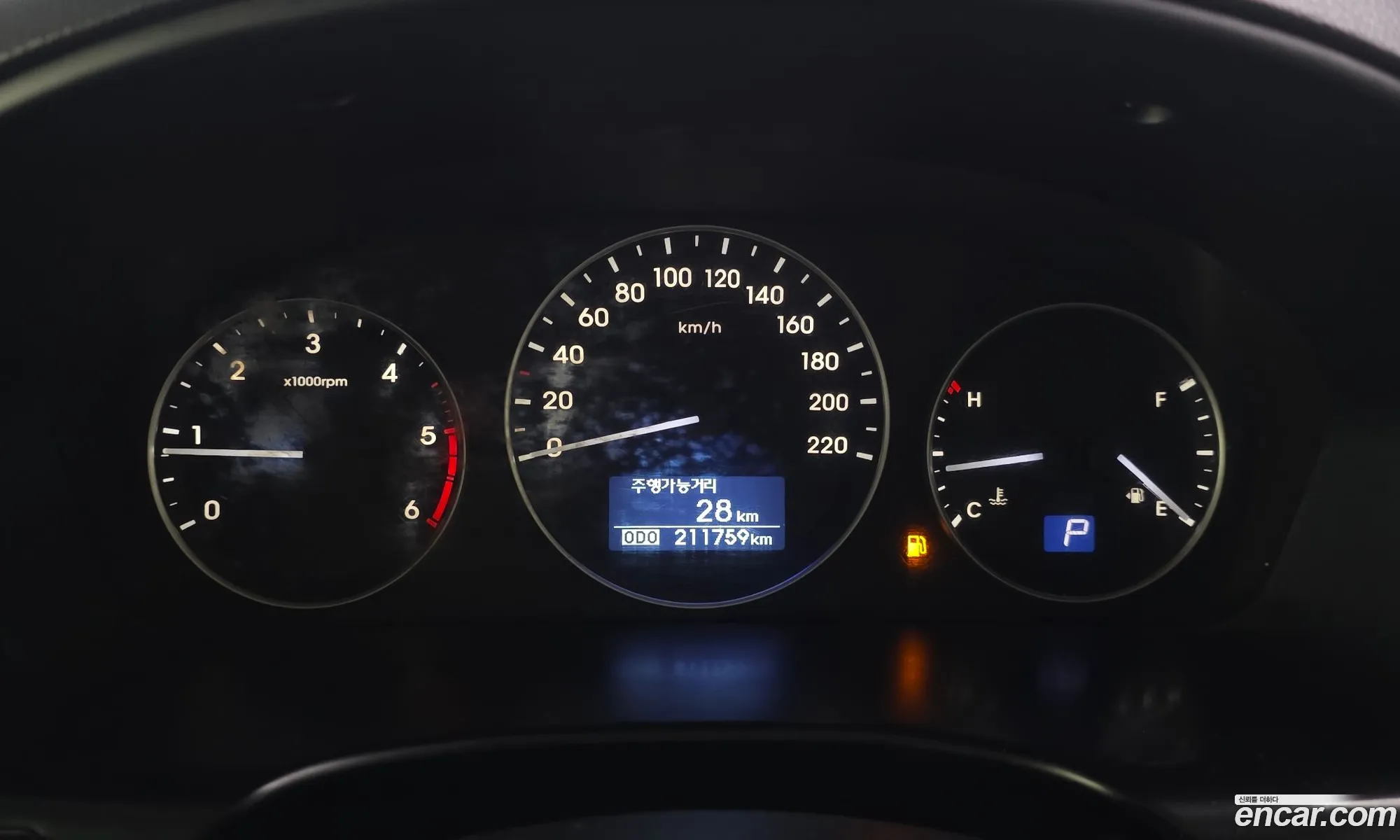 Hyundai Grand Starex 2018 — 10