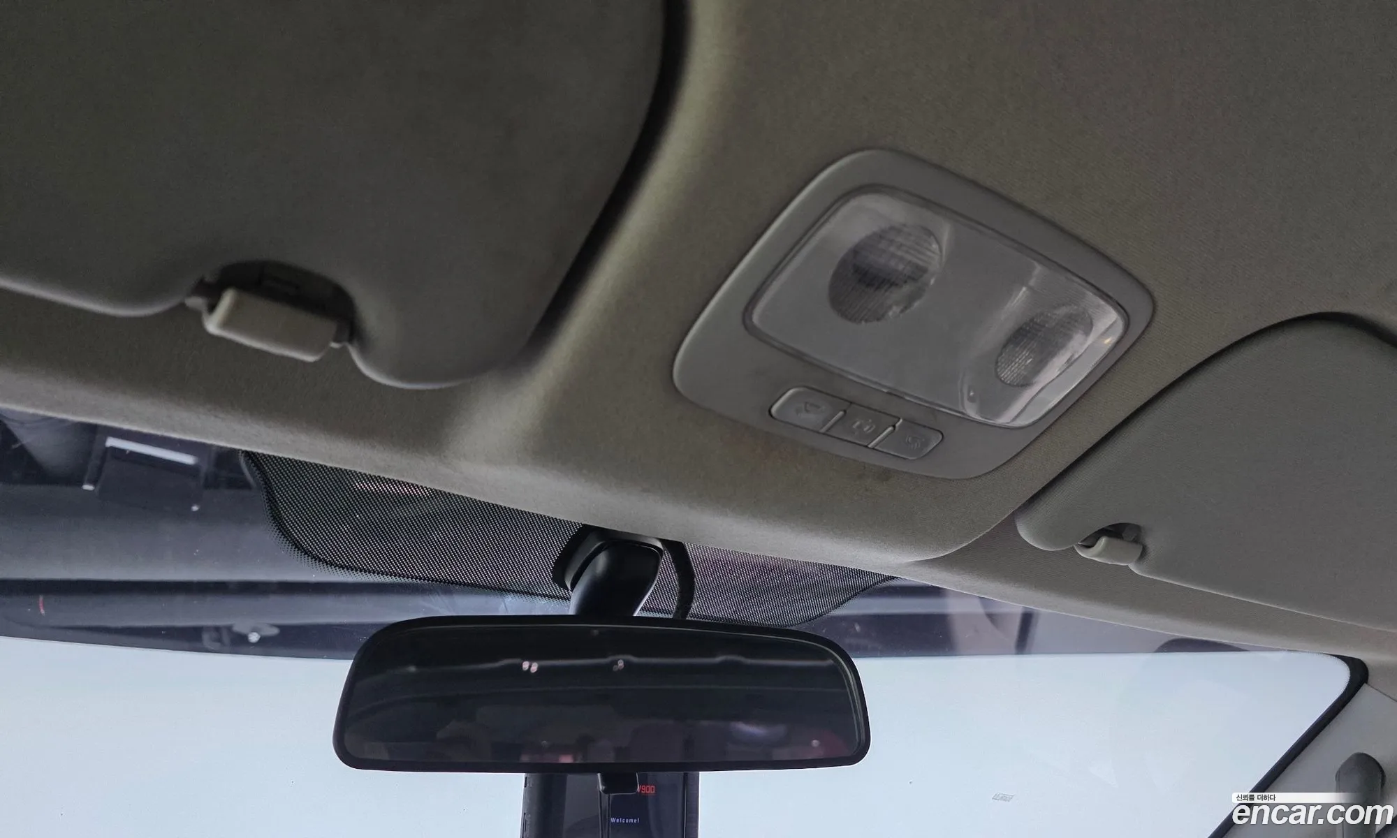Hyundai Grand Starex 2018 — 17